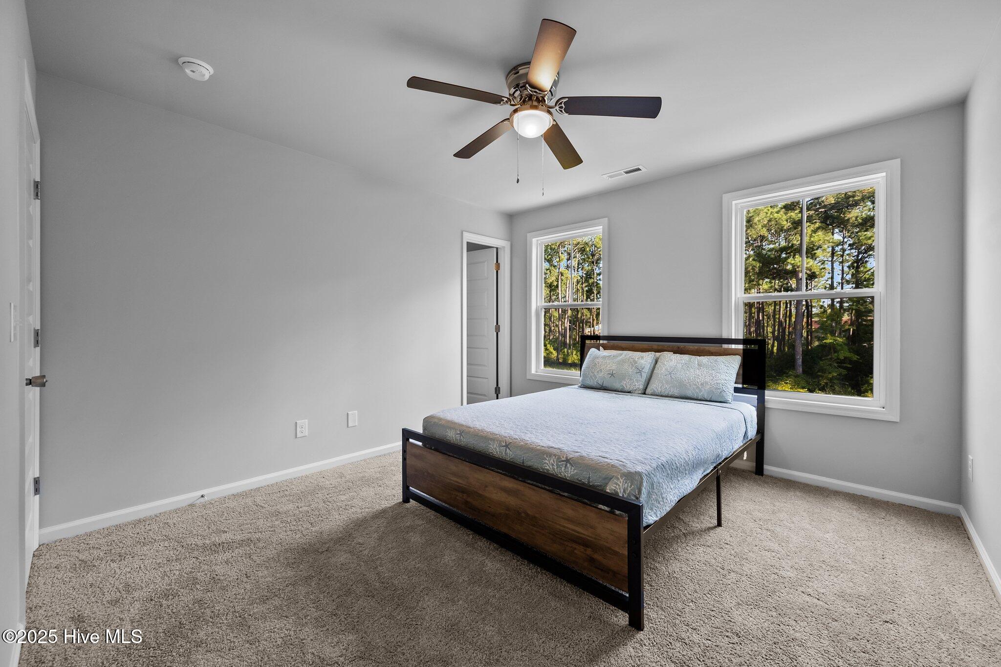 100542760 | Photo 15