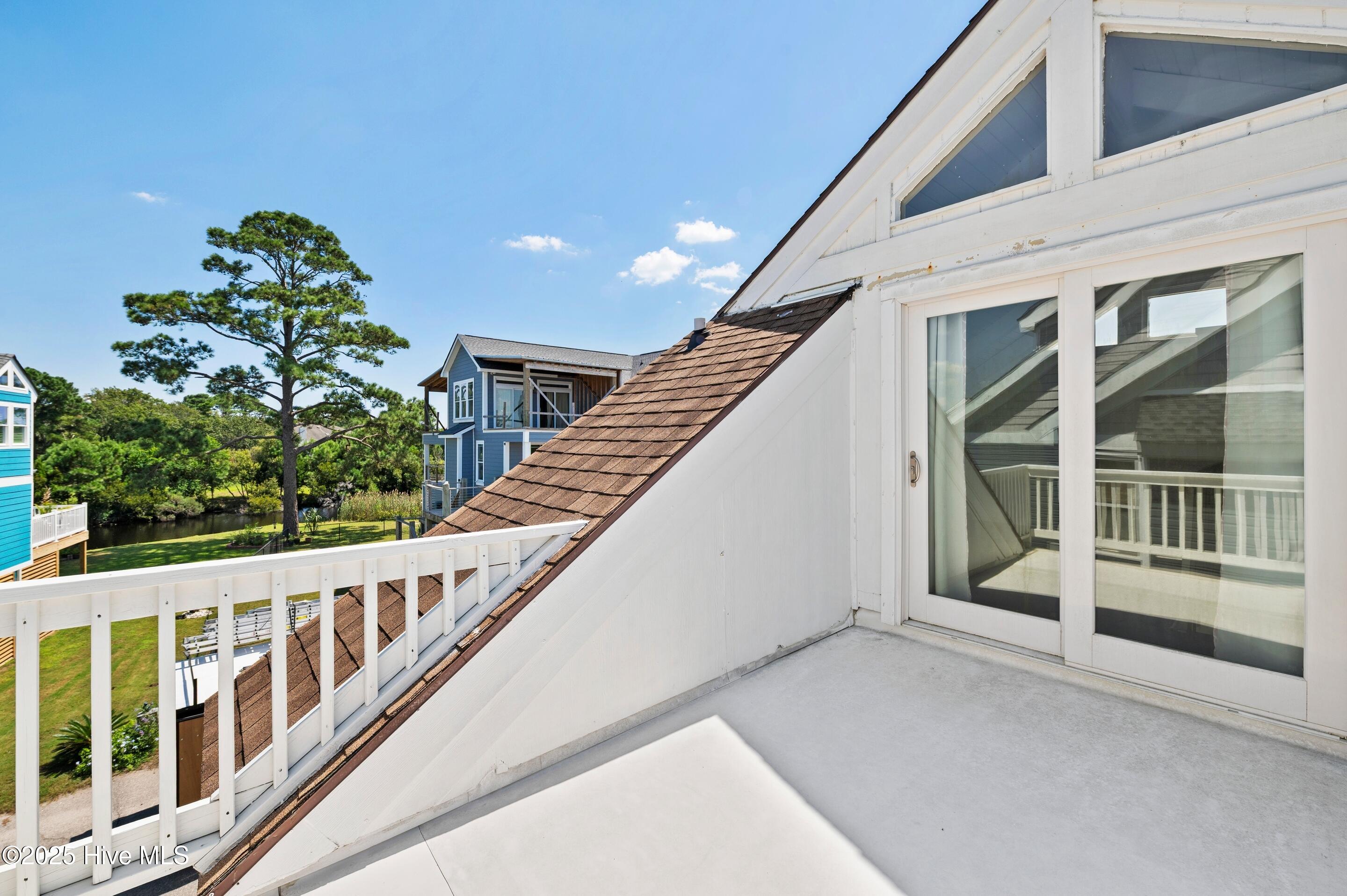 100530786 | Photo 26