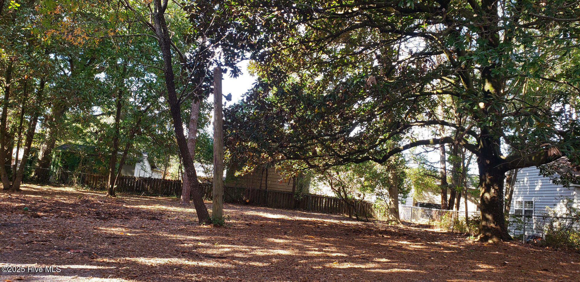 915MidlandDr_59830_3