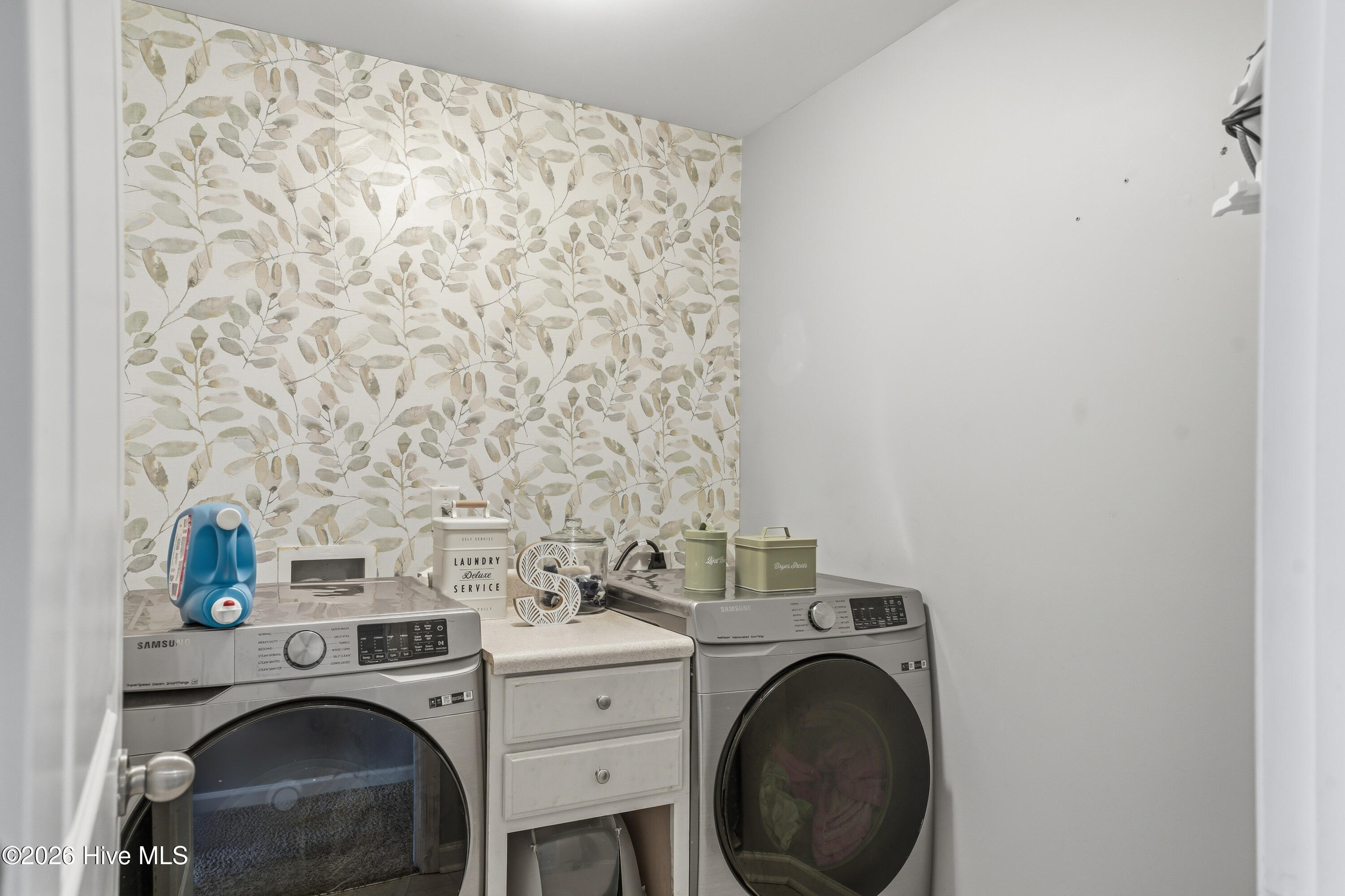 100569622 | Photo 29