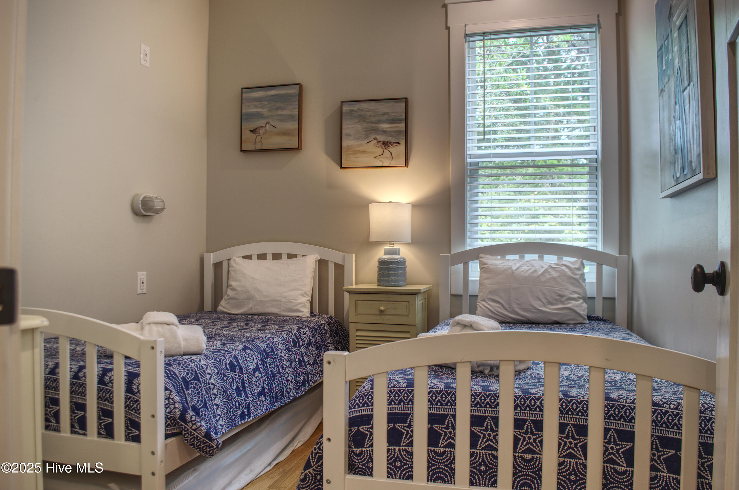 100526777 | Photo 28