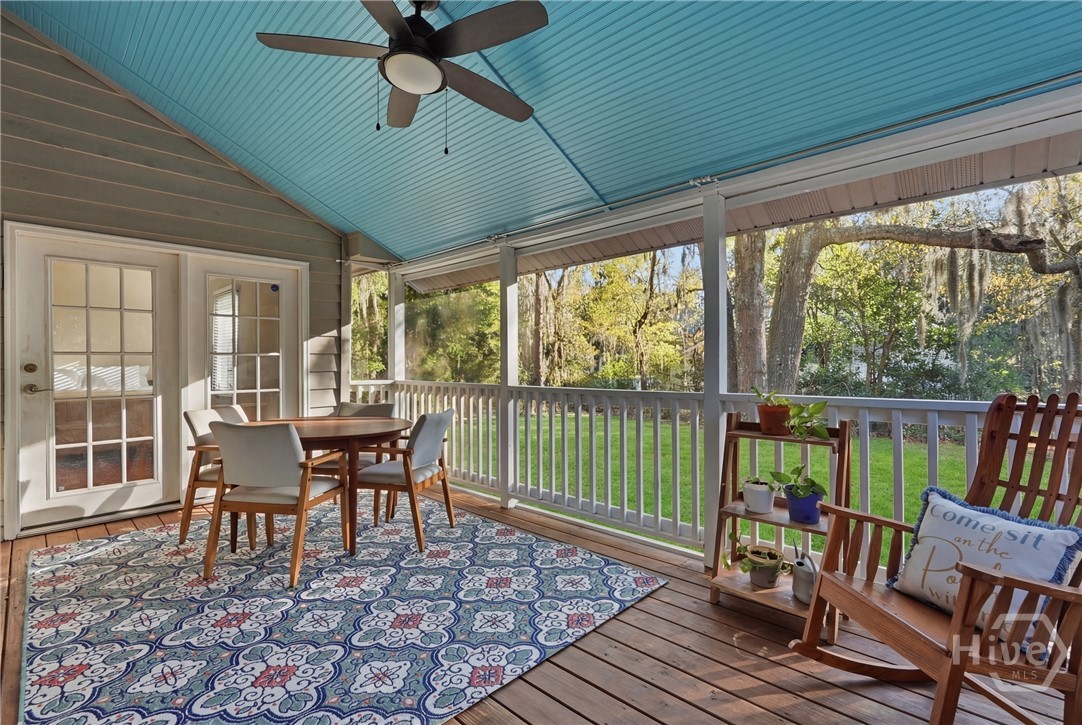 12 Moss Pointe Court