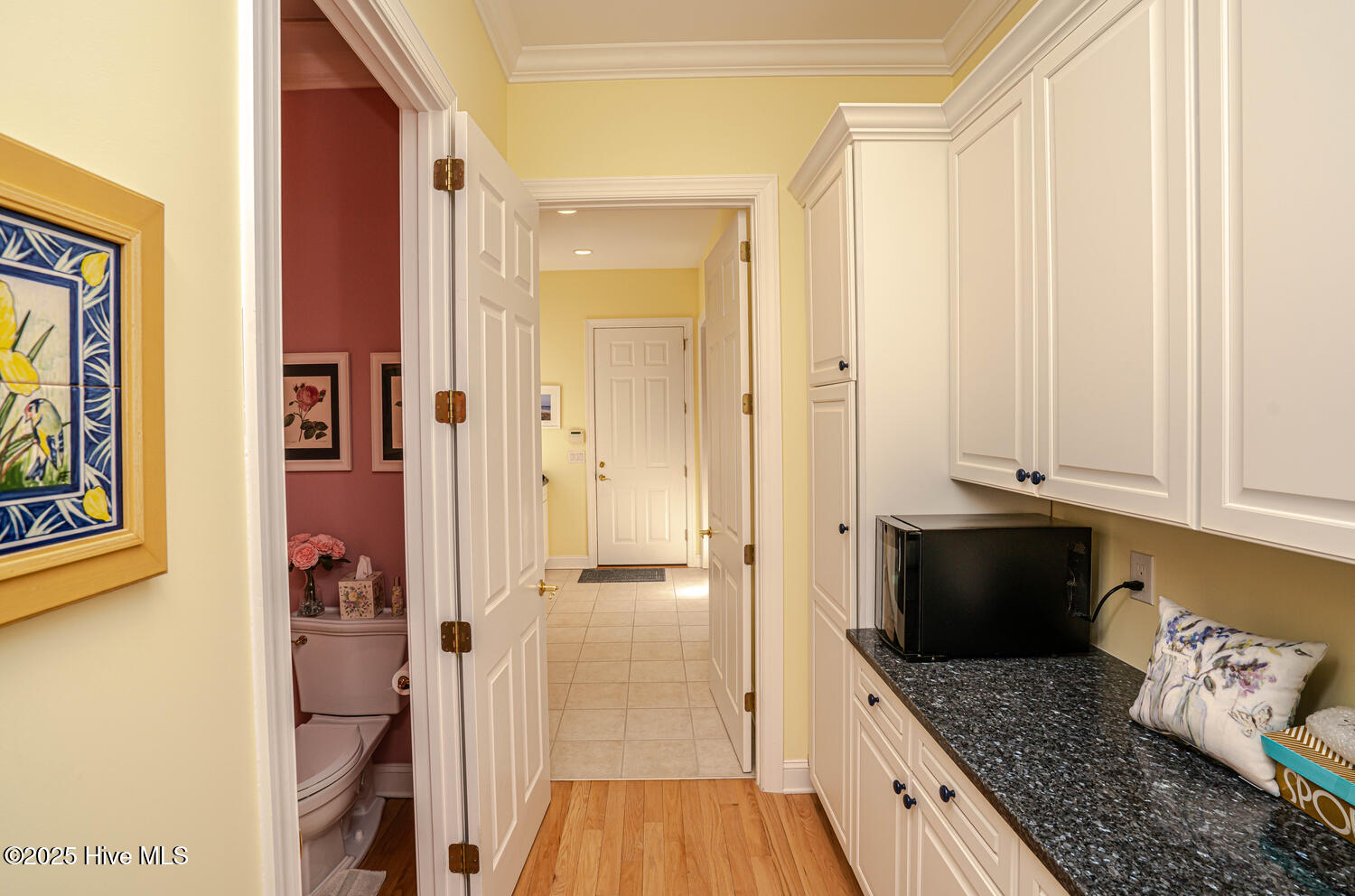 100547703 | Photo 37