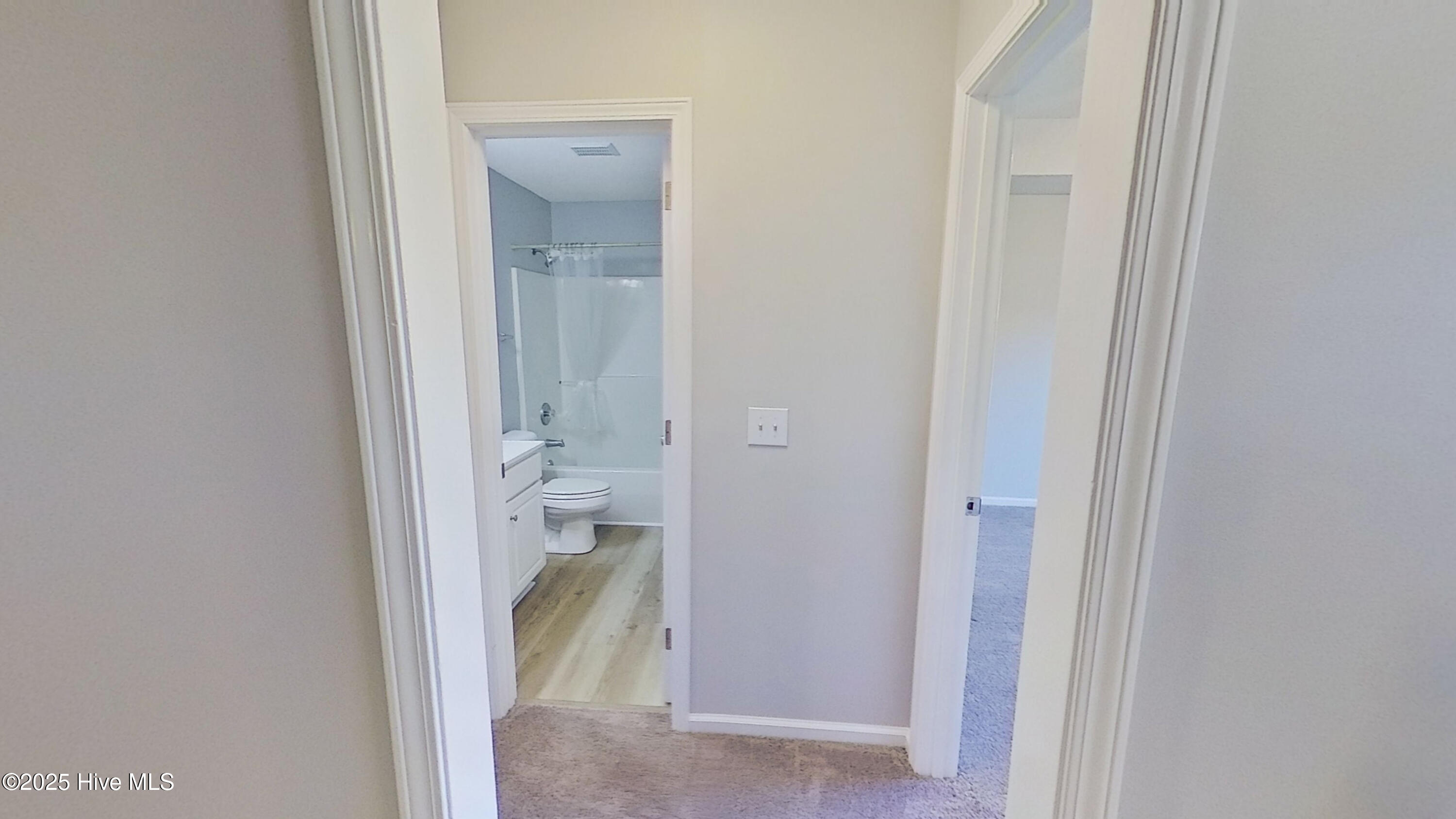 4613 Mcclelland Drive UNIT F-104, Wilmington, NC, 28405