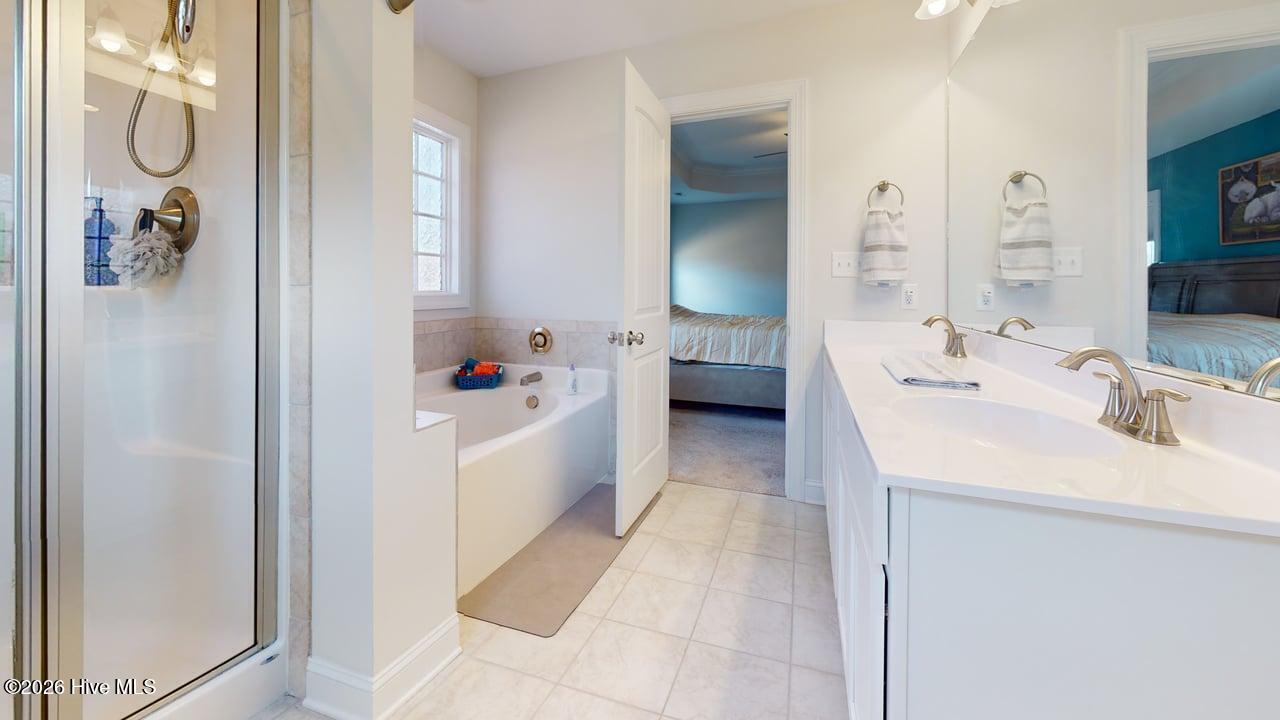 100559216 | Photo 50