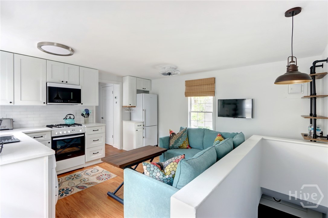 205 W Jones Lane, Savannah, GA, 31401