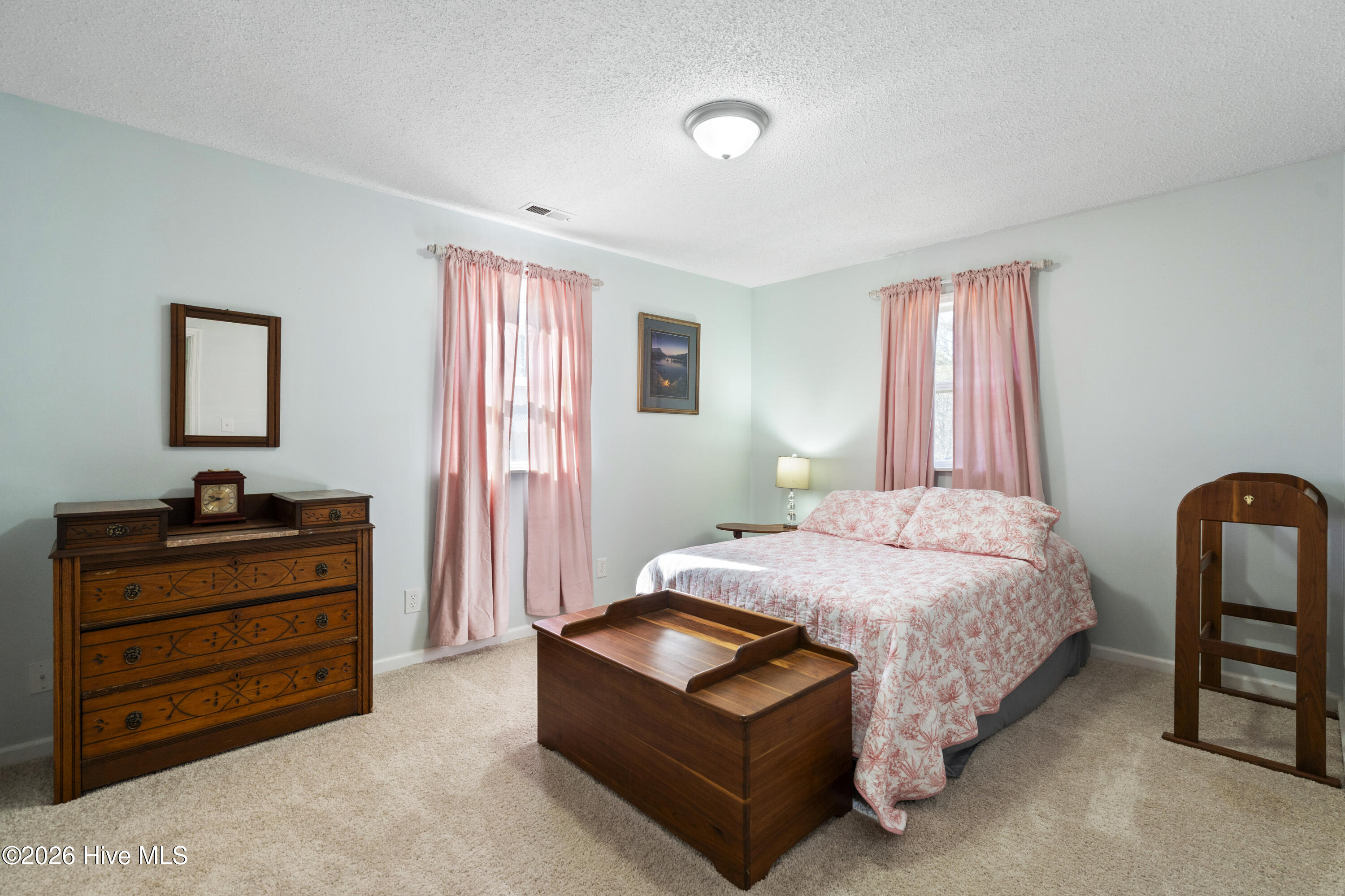 100553037 | Photo 22