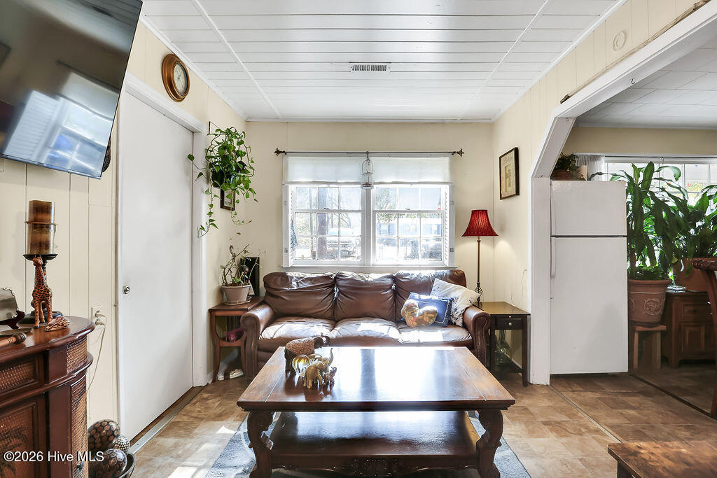 100552471 | Photo 15