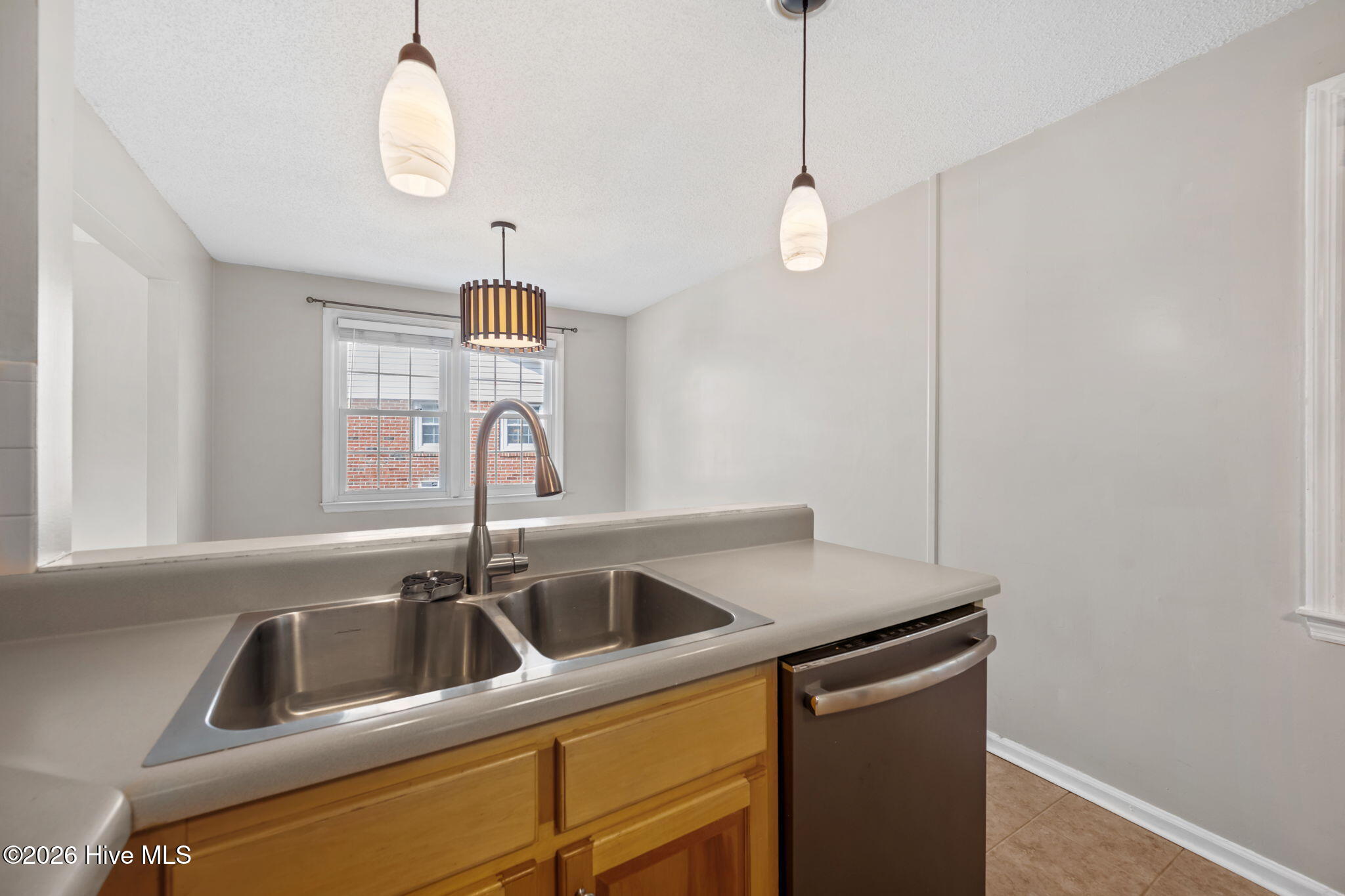 100554192 | Photo 38