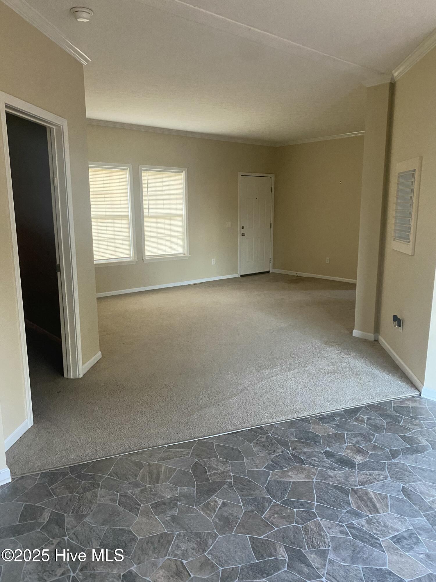 152 Meadowlark Lane,Newport