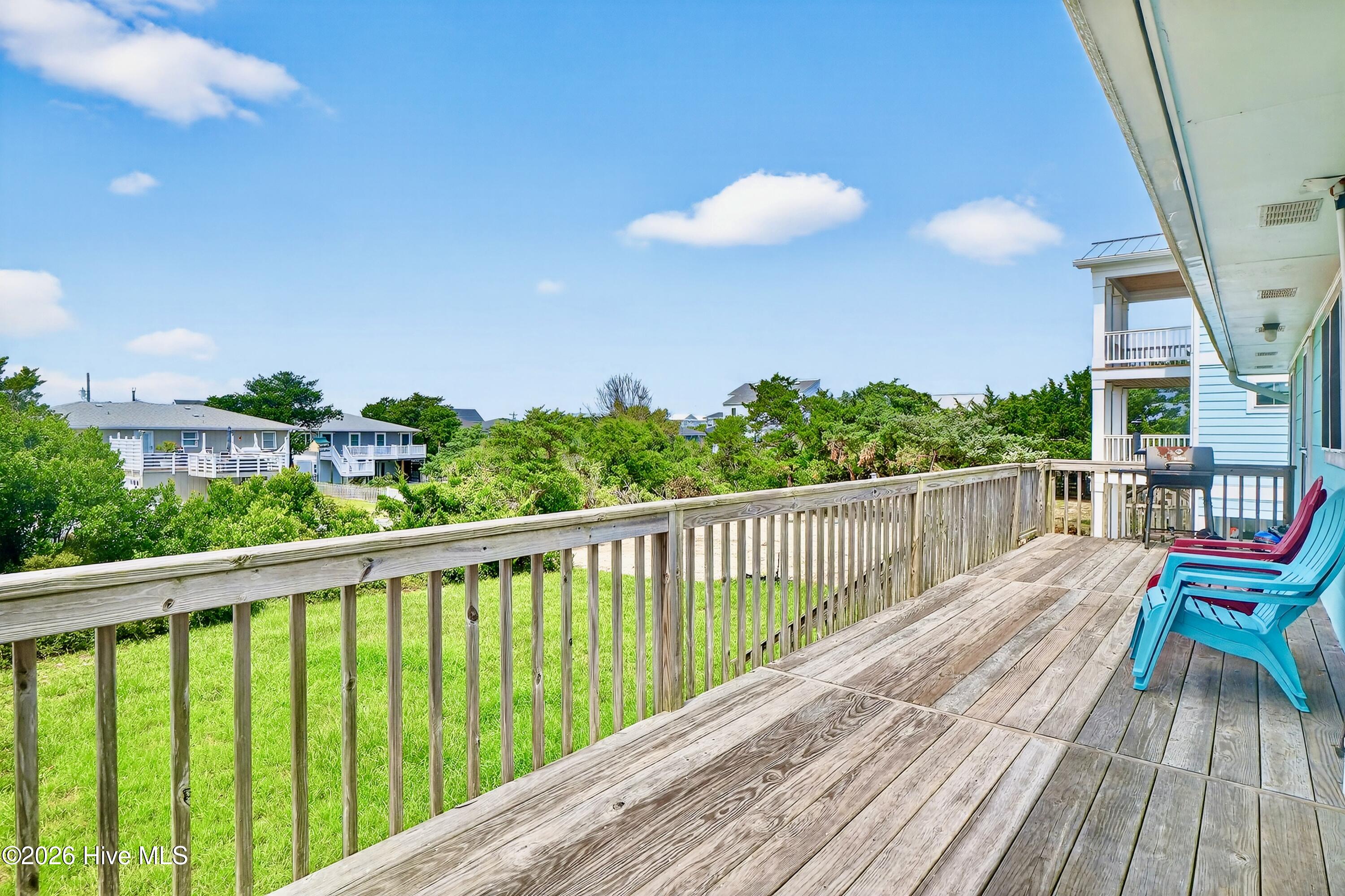 100558855 | Photo 23