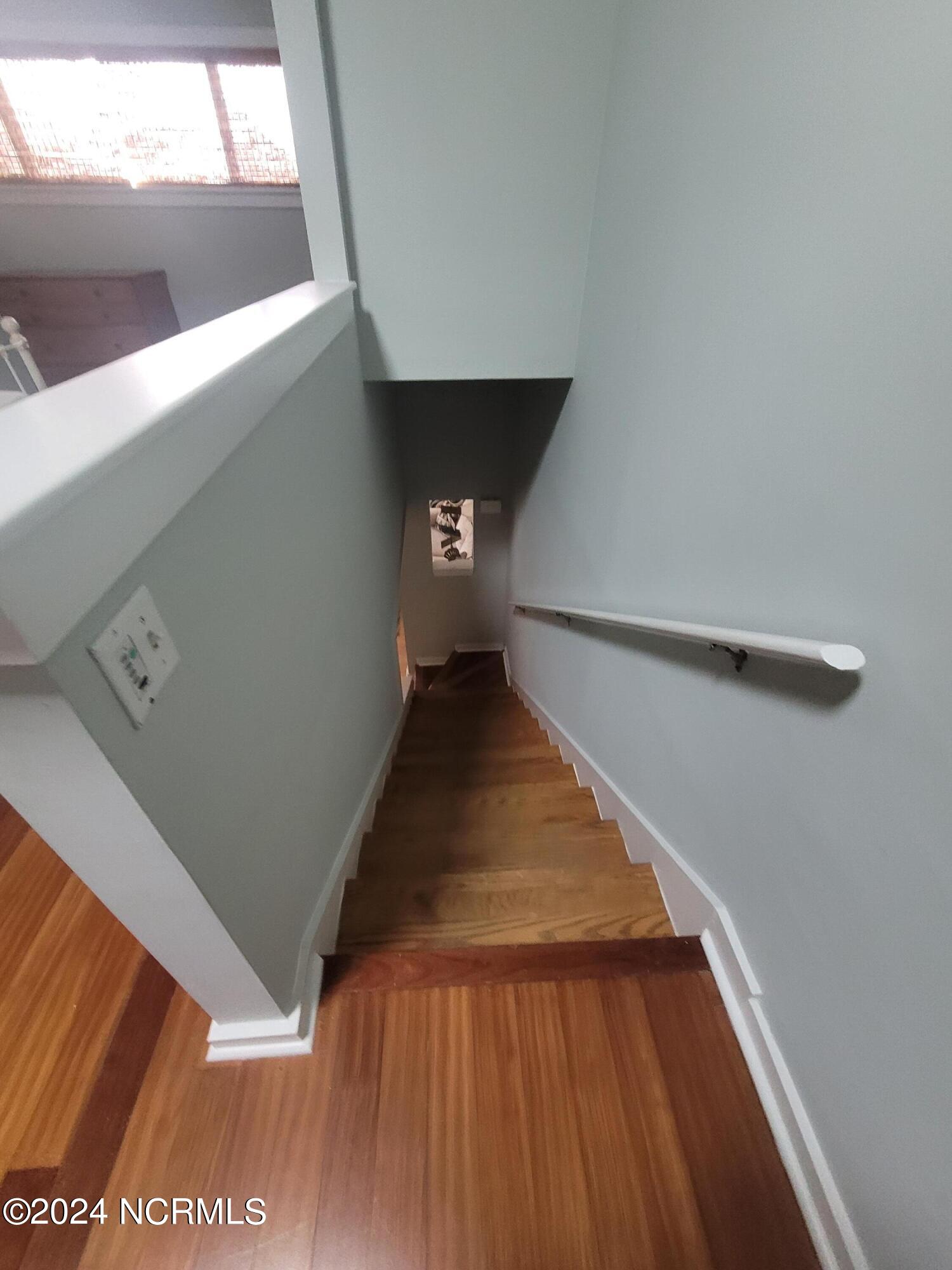 100565736 | Photo 12