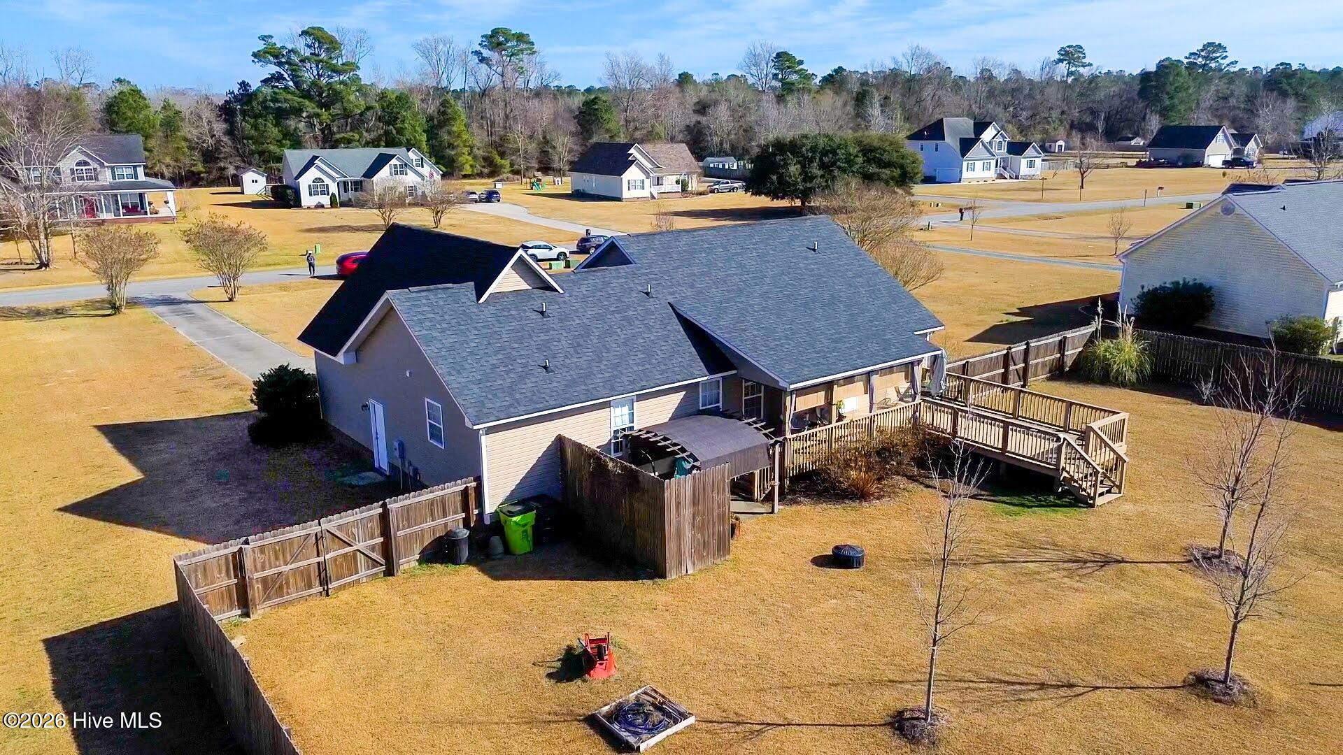 100548342 | Photo 42