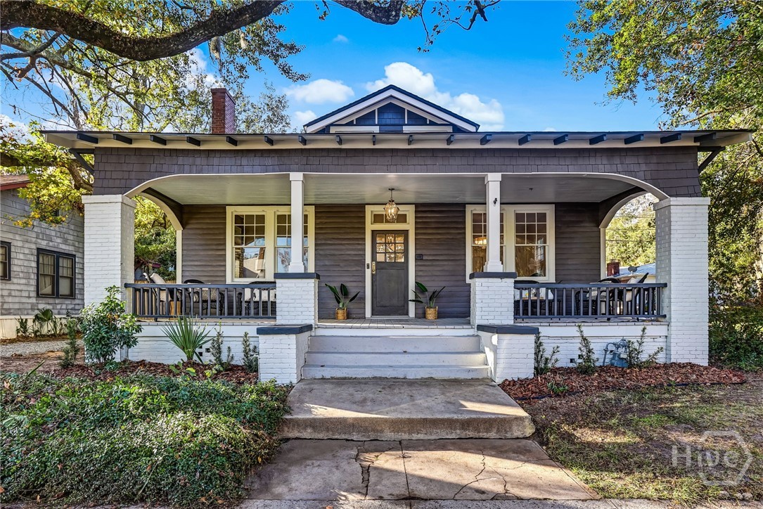 Property at 1001 Maupas Avenue