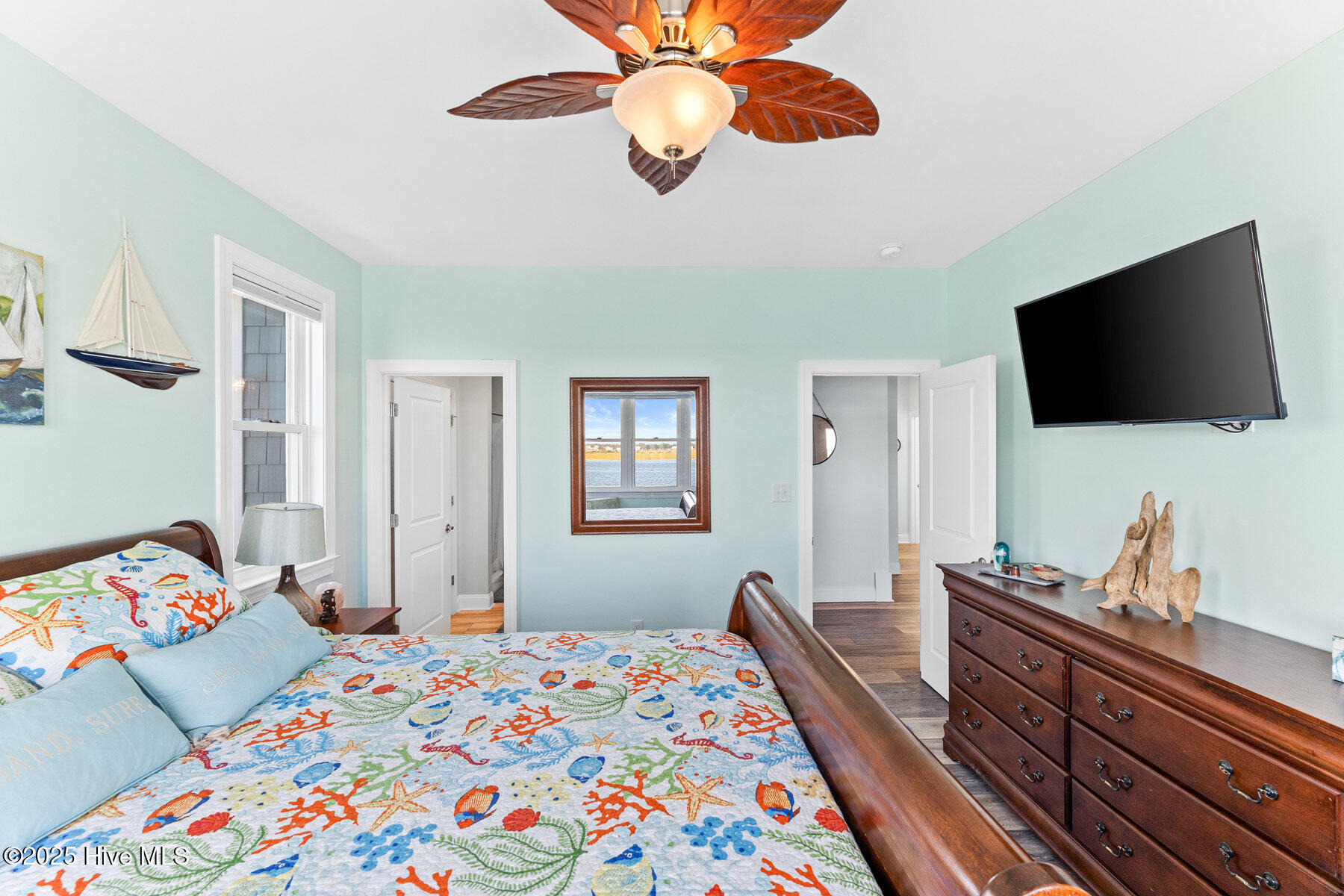 100538043 | Photo 27