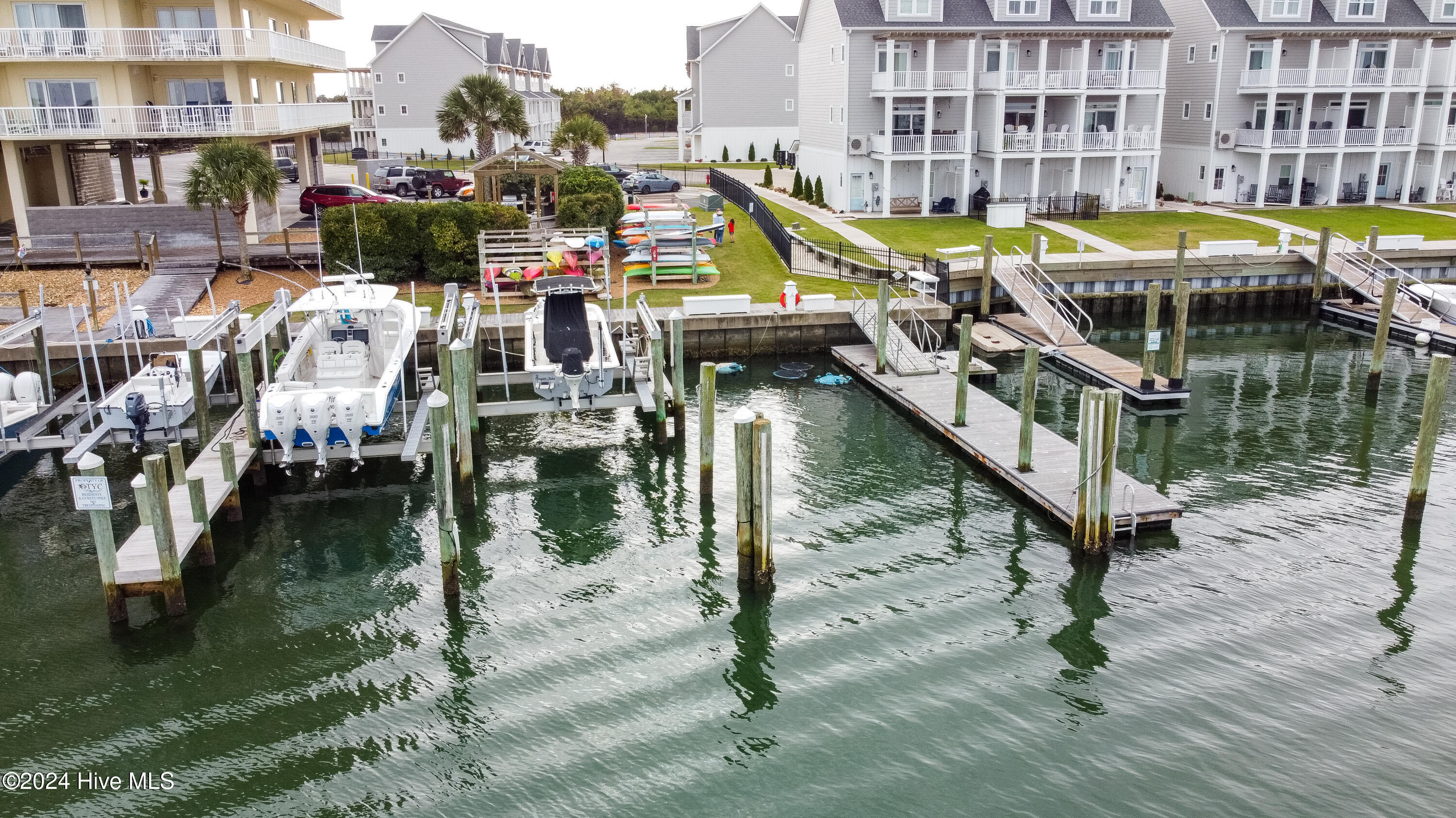 100 Olde Towne Yacht Club 