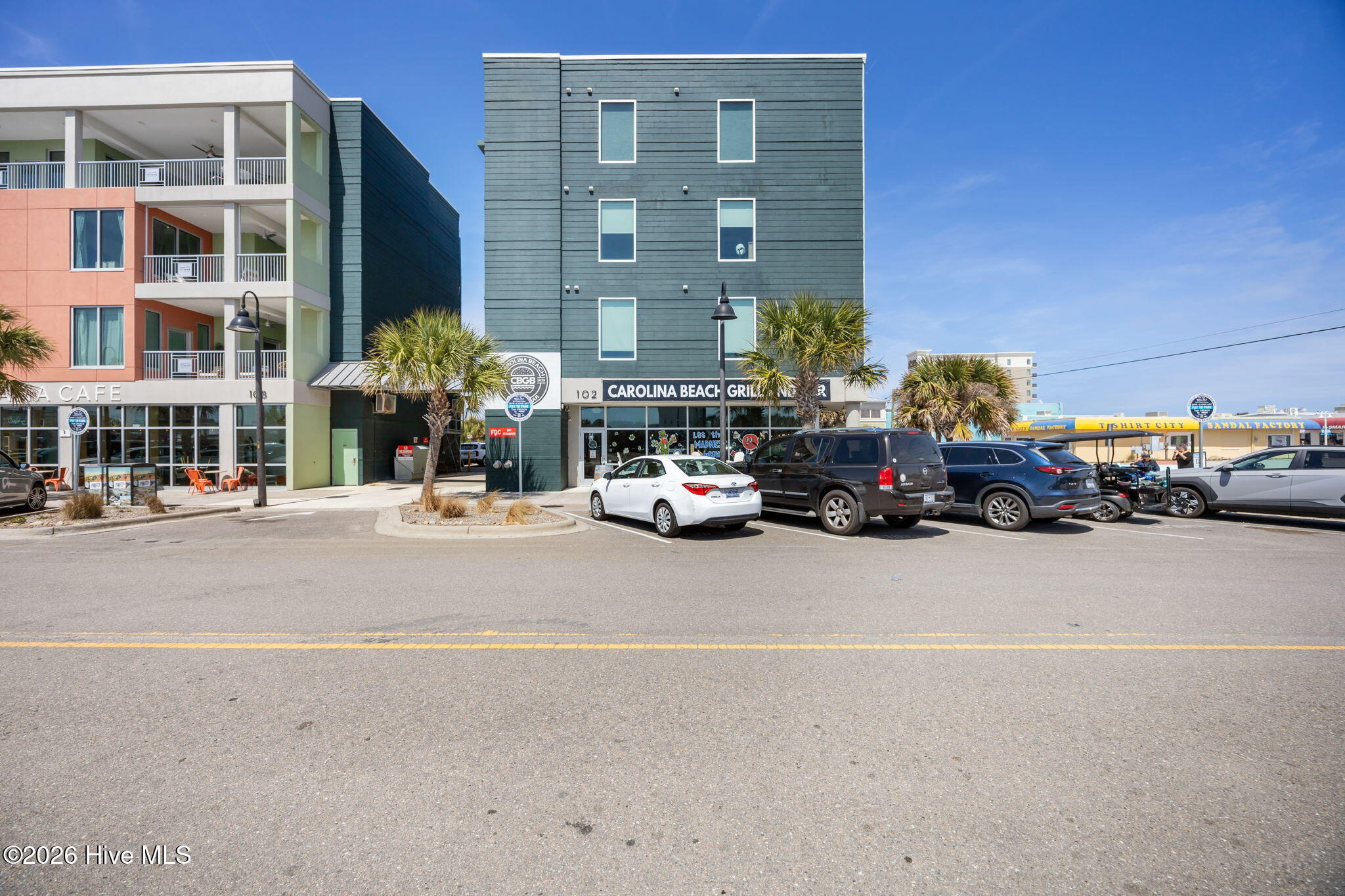 100566225 | Photo 30