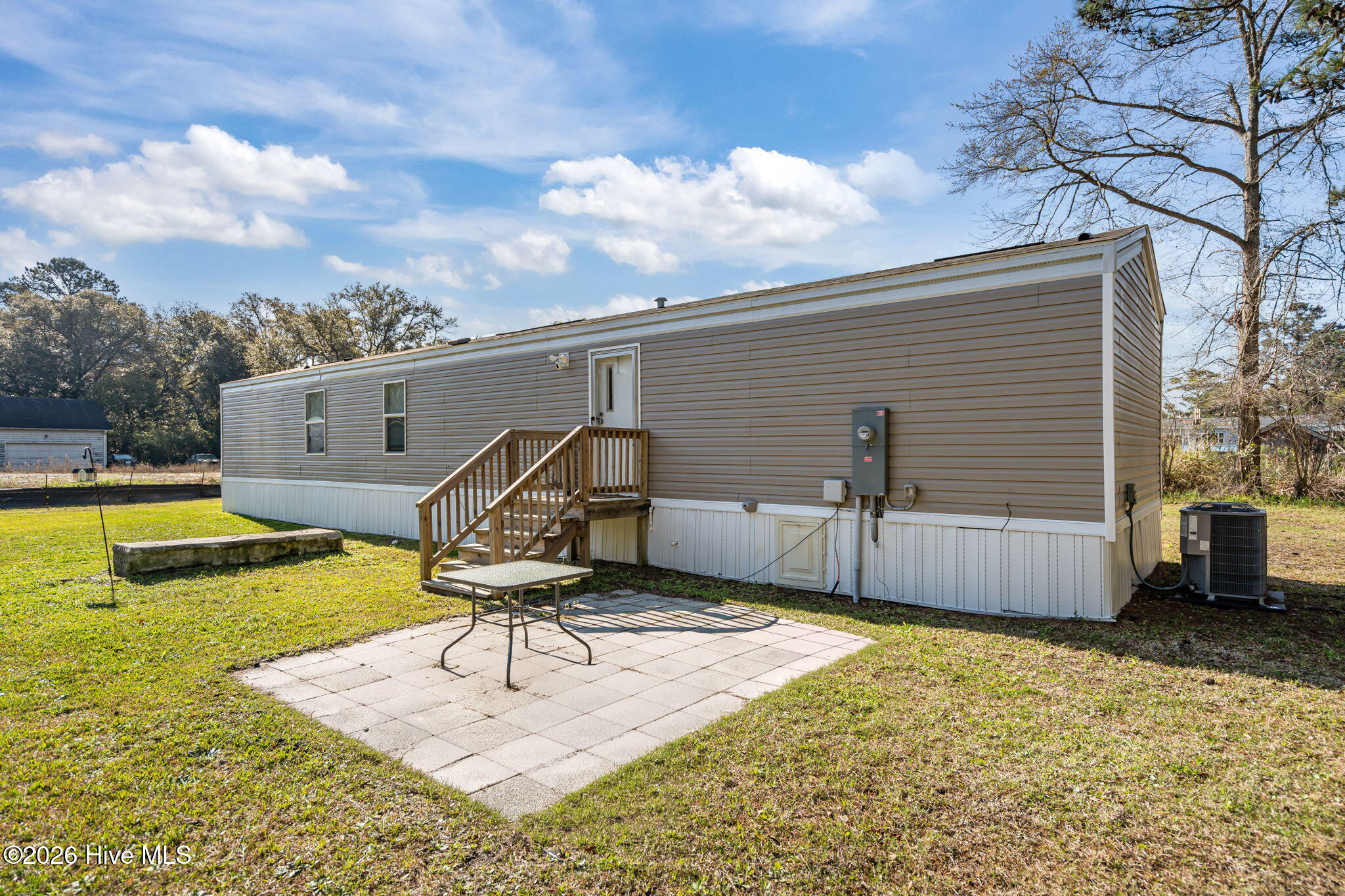 100562806 | Photo 28