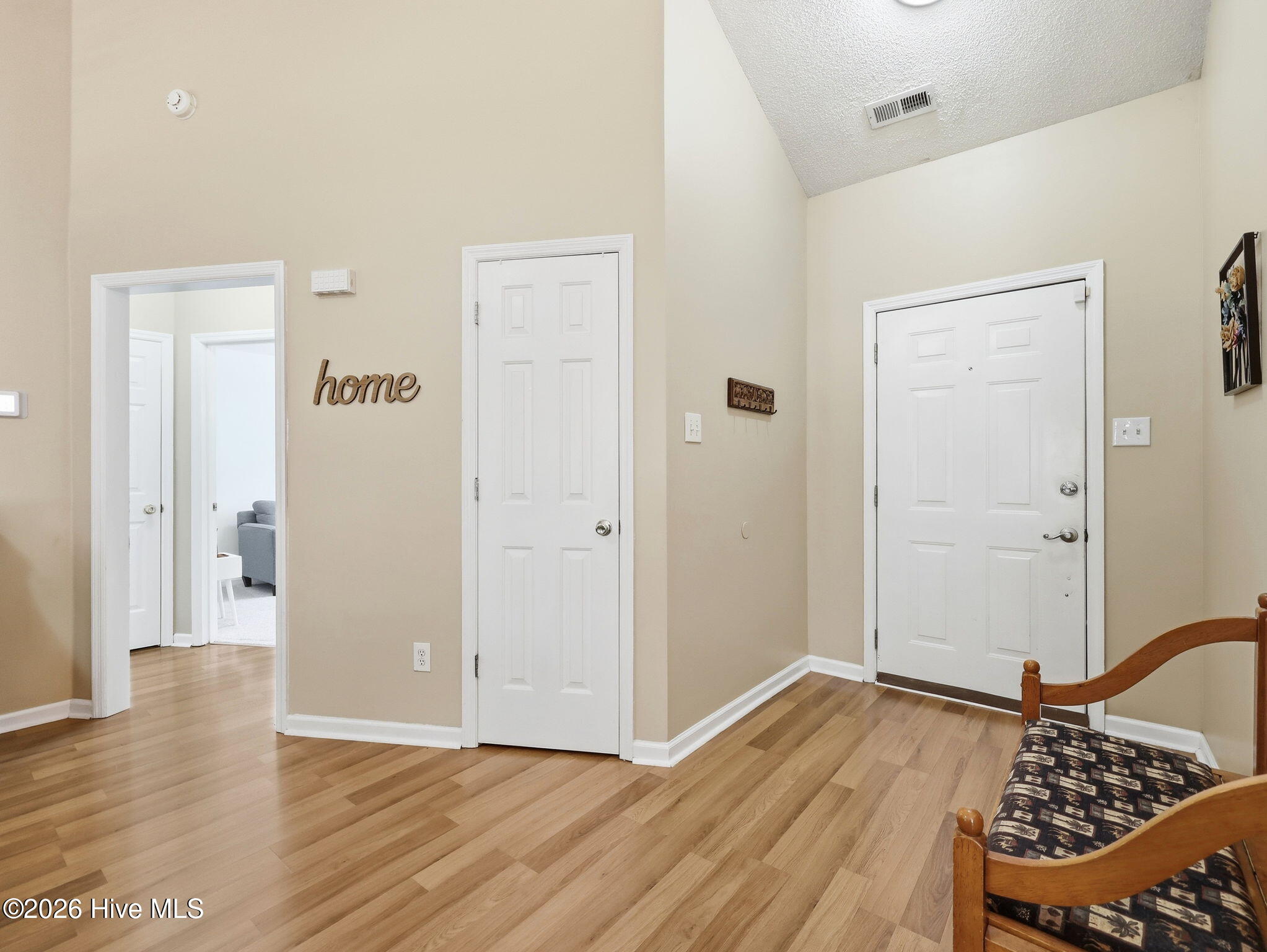30-web-or-mls-104 Chestnut Ct. 74