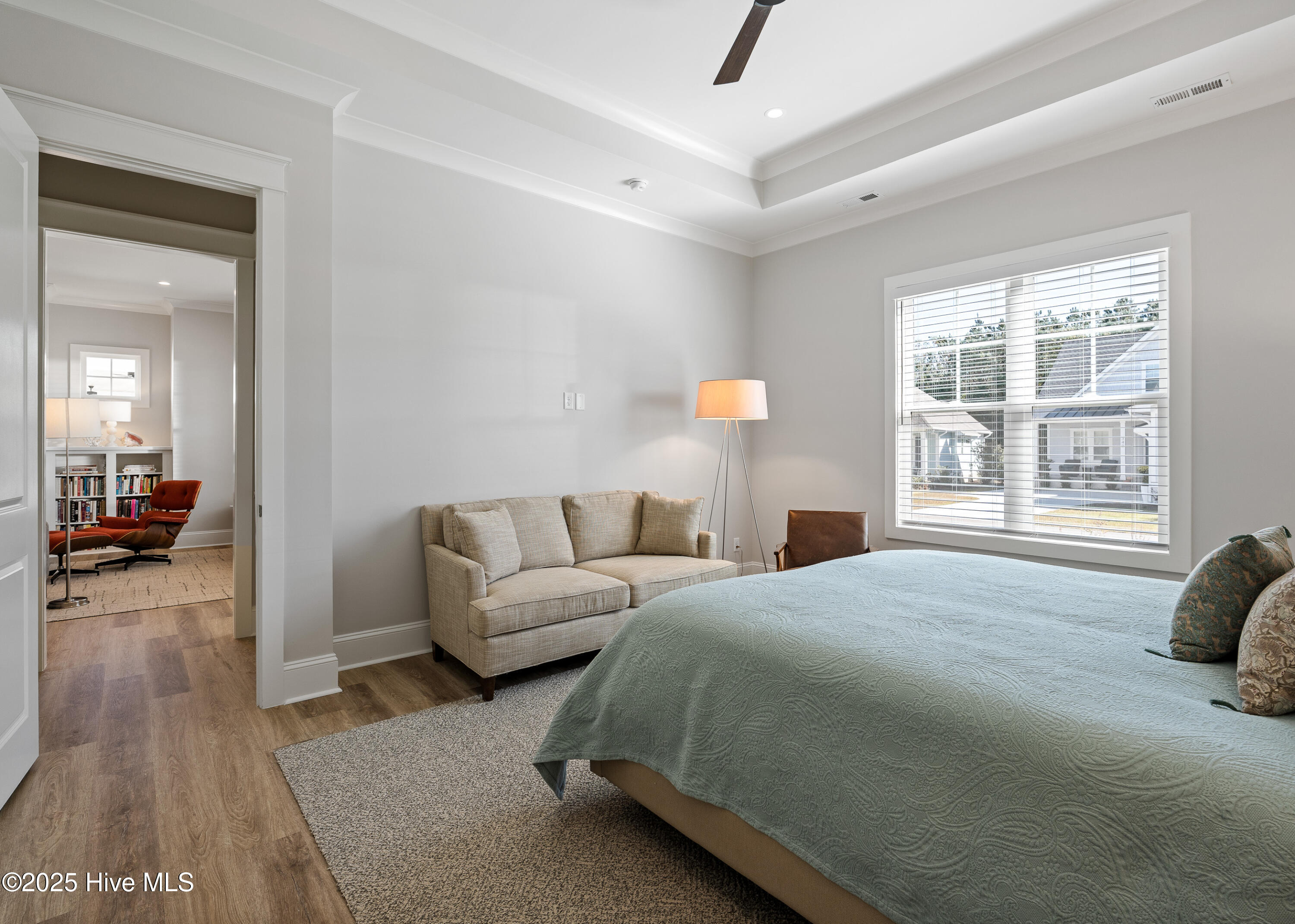 100543800 | Photo 18