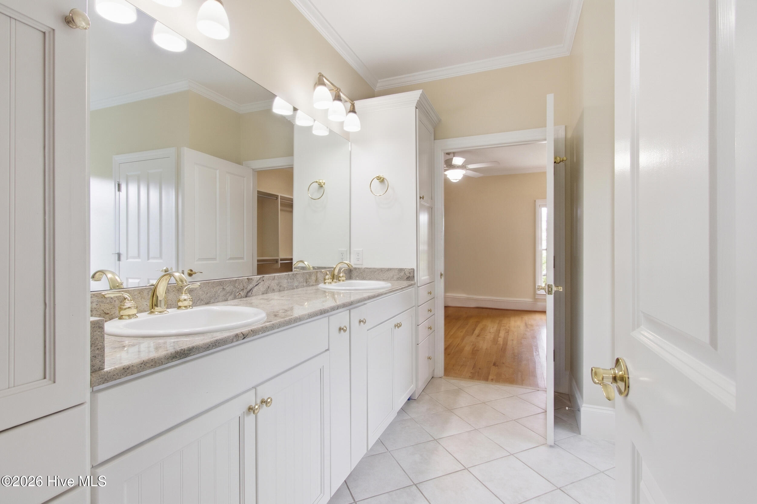 Owners Bathroom