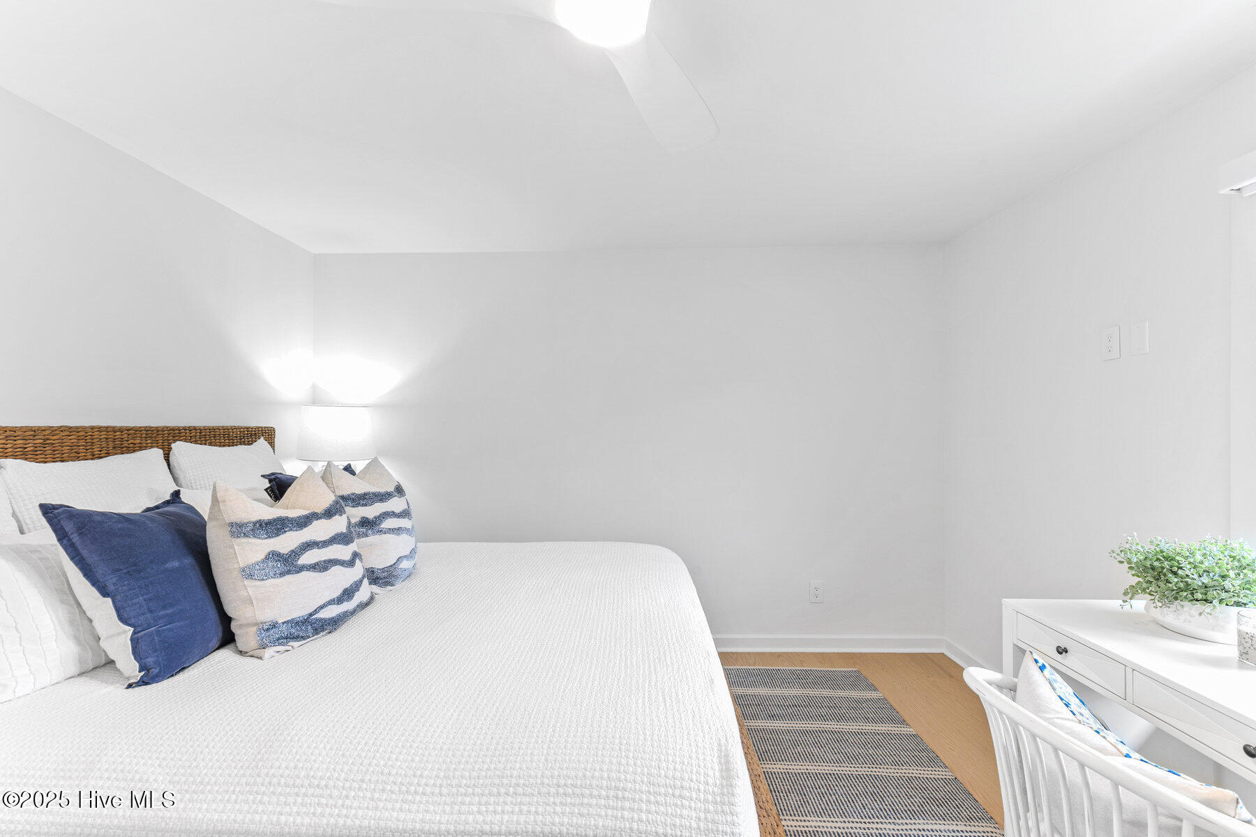 100530519 | Photo 44