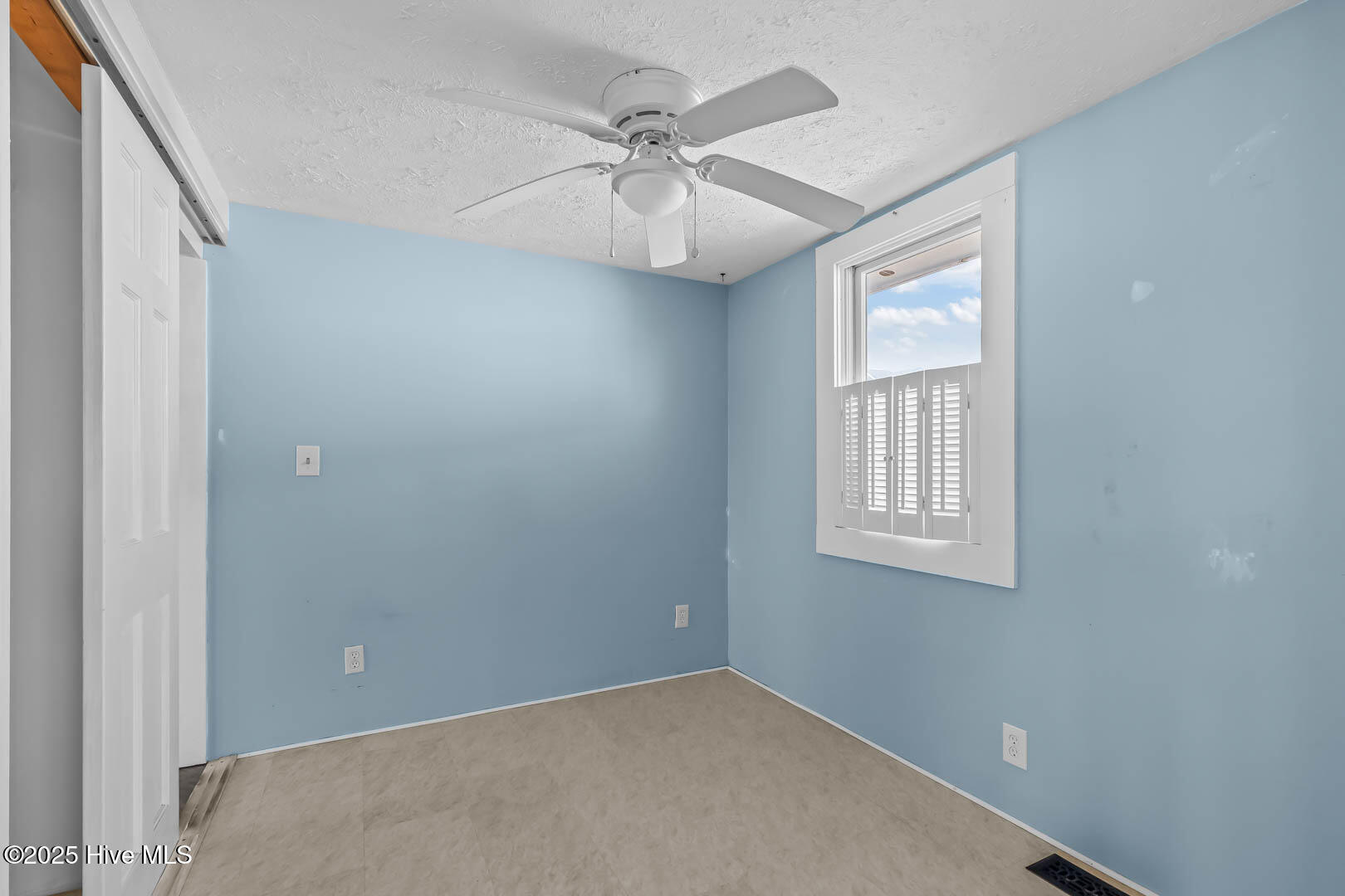 100538071 | Photo 16