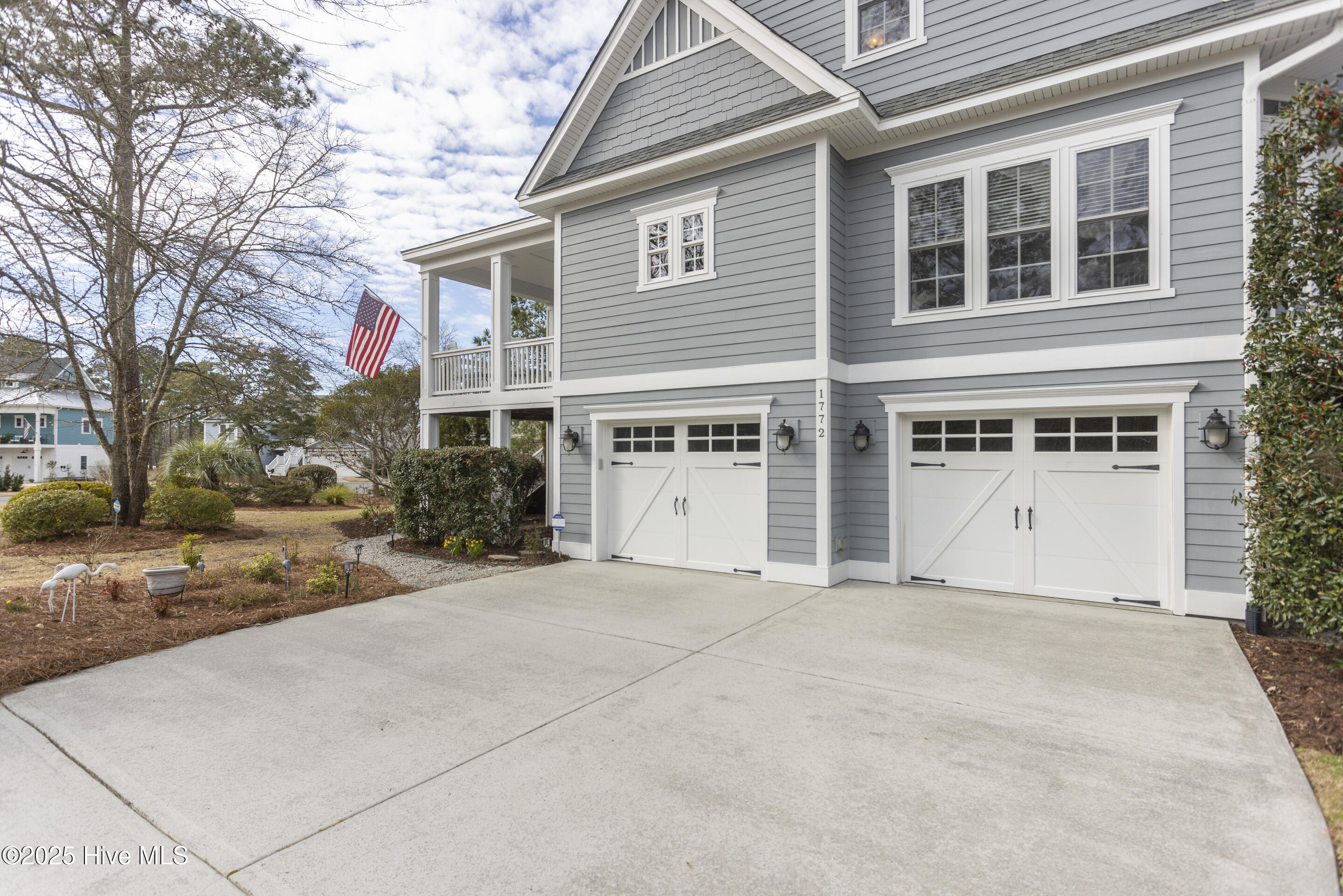 100493610 | Photo 89