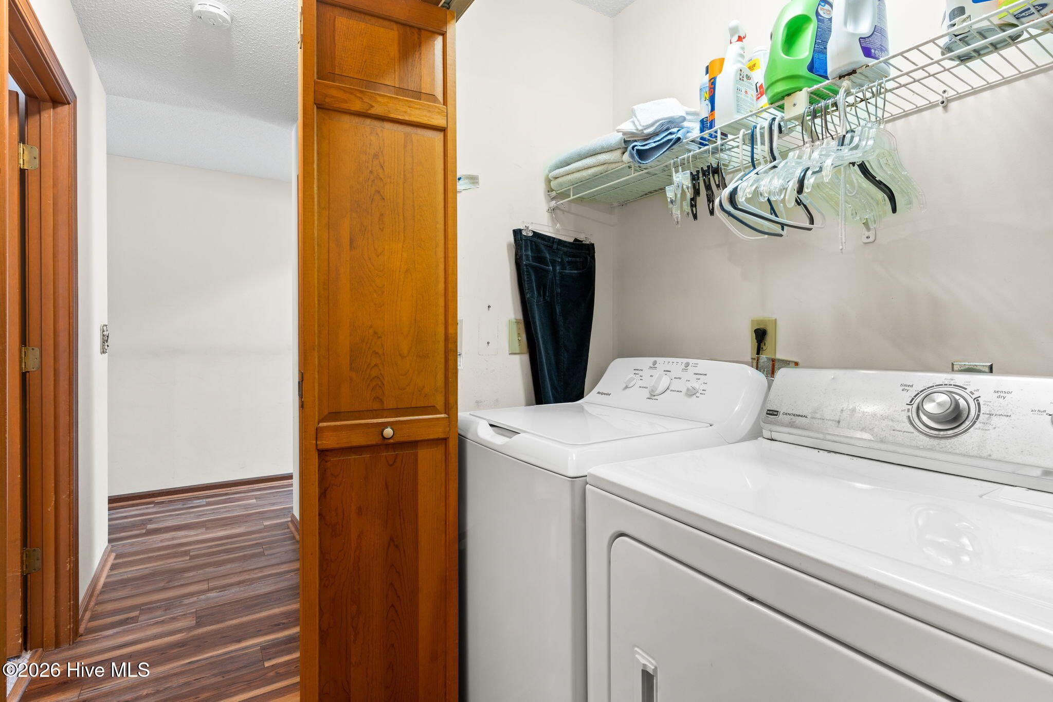 100549085 | Photo 23