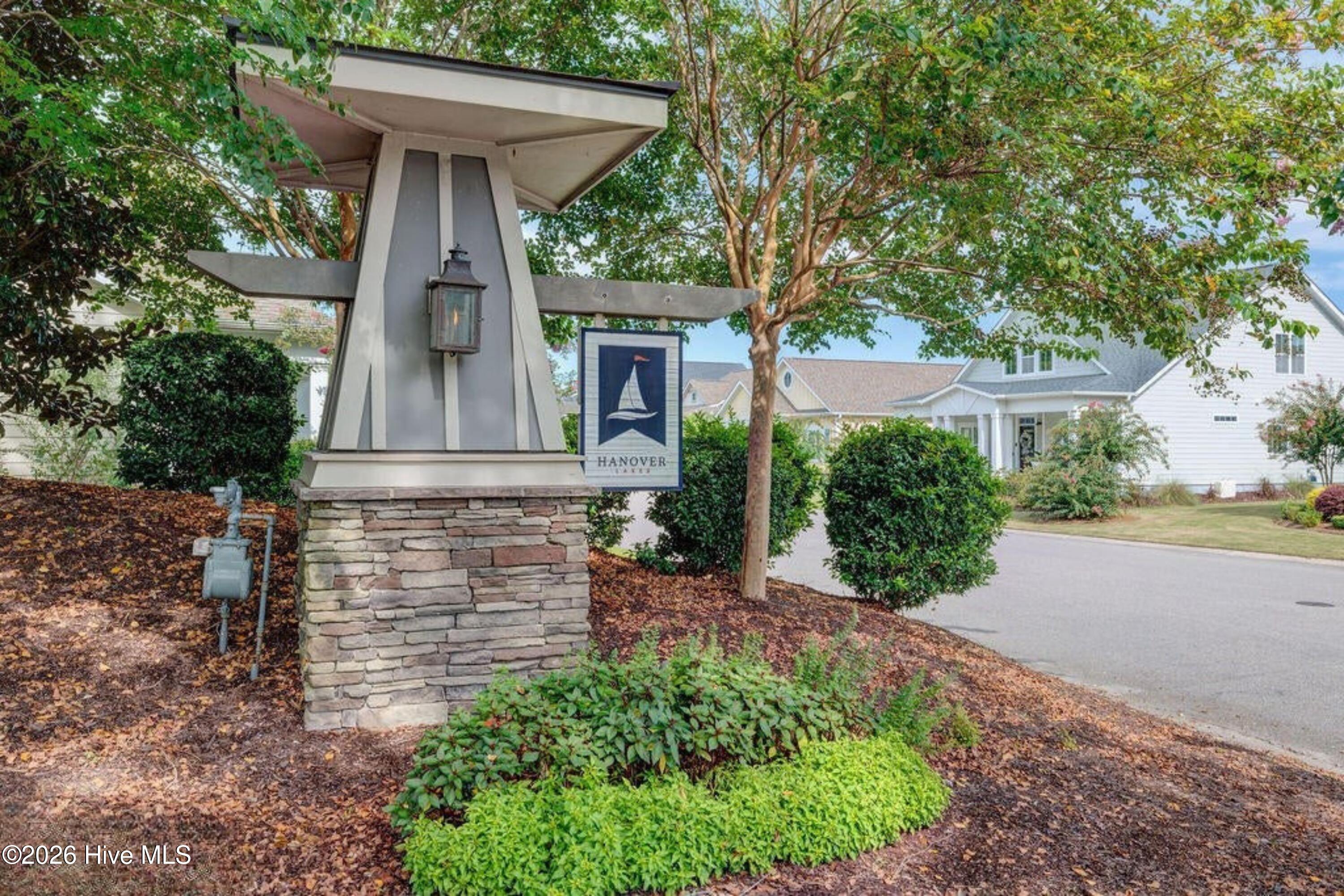 100562294 | Photo 42