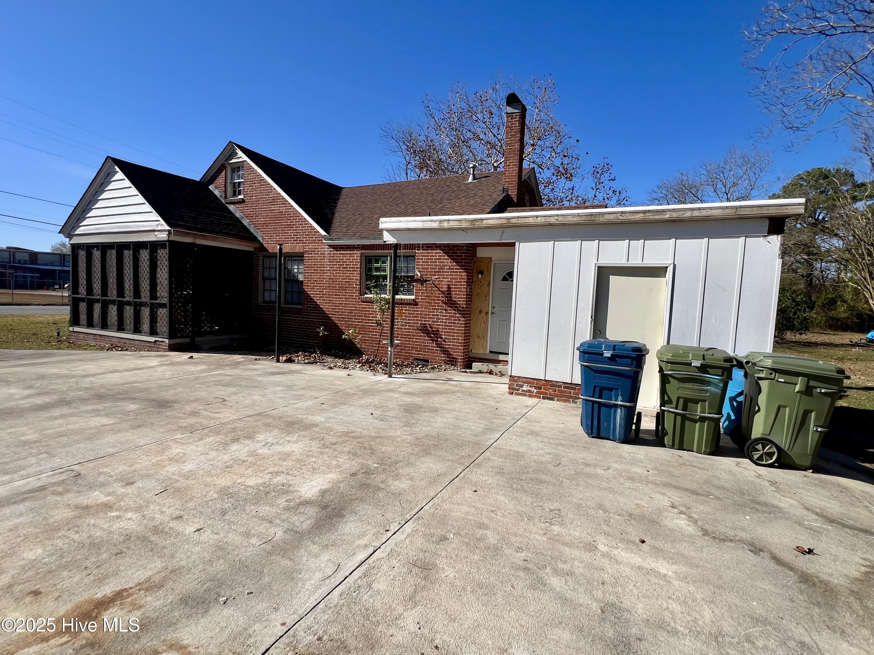 Homes for sale in Washington, NC | 314 E 9Th St, Washington, NC 27889 | MLS# 100542967