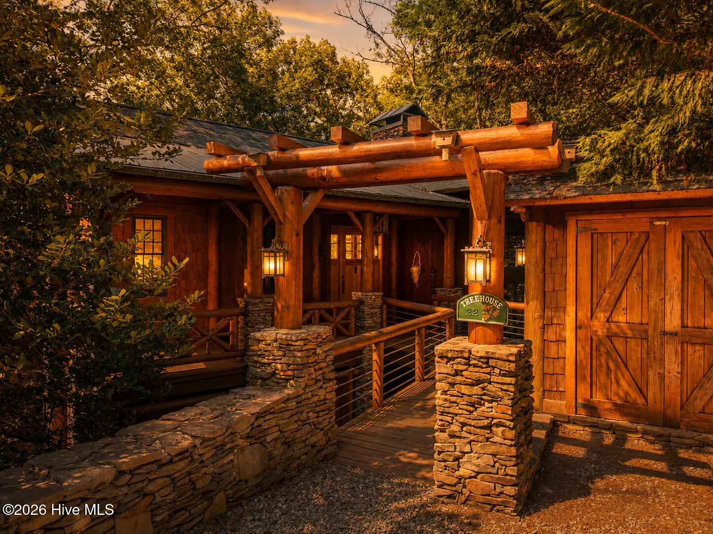 image of 4 Lakeside Trl, Robbinsville, NC 28771 | MLS# 100599083