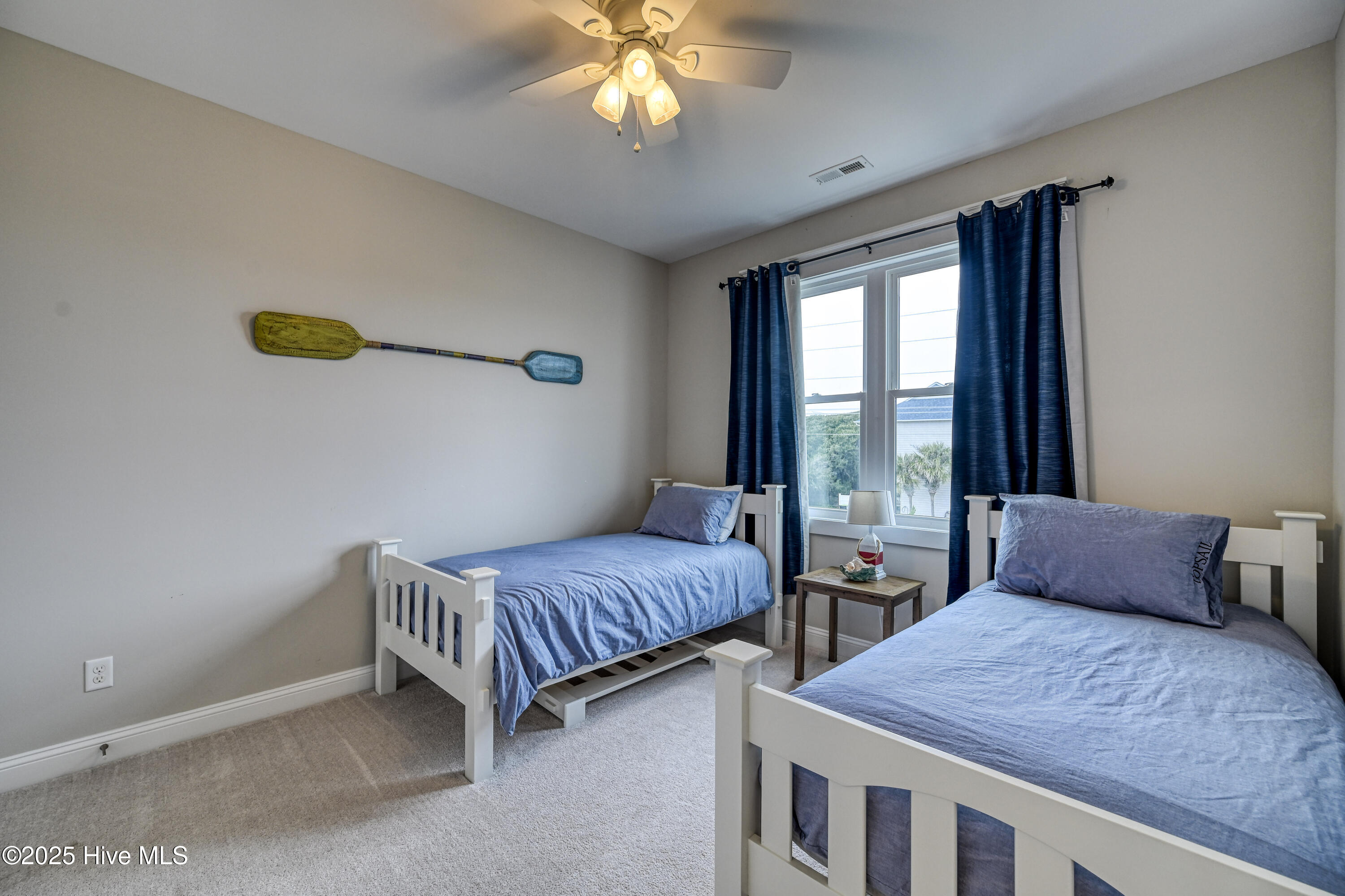 100543491 | Photo 58