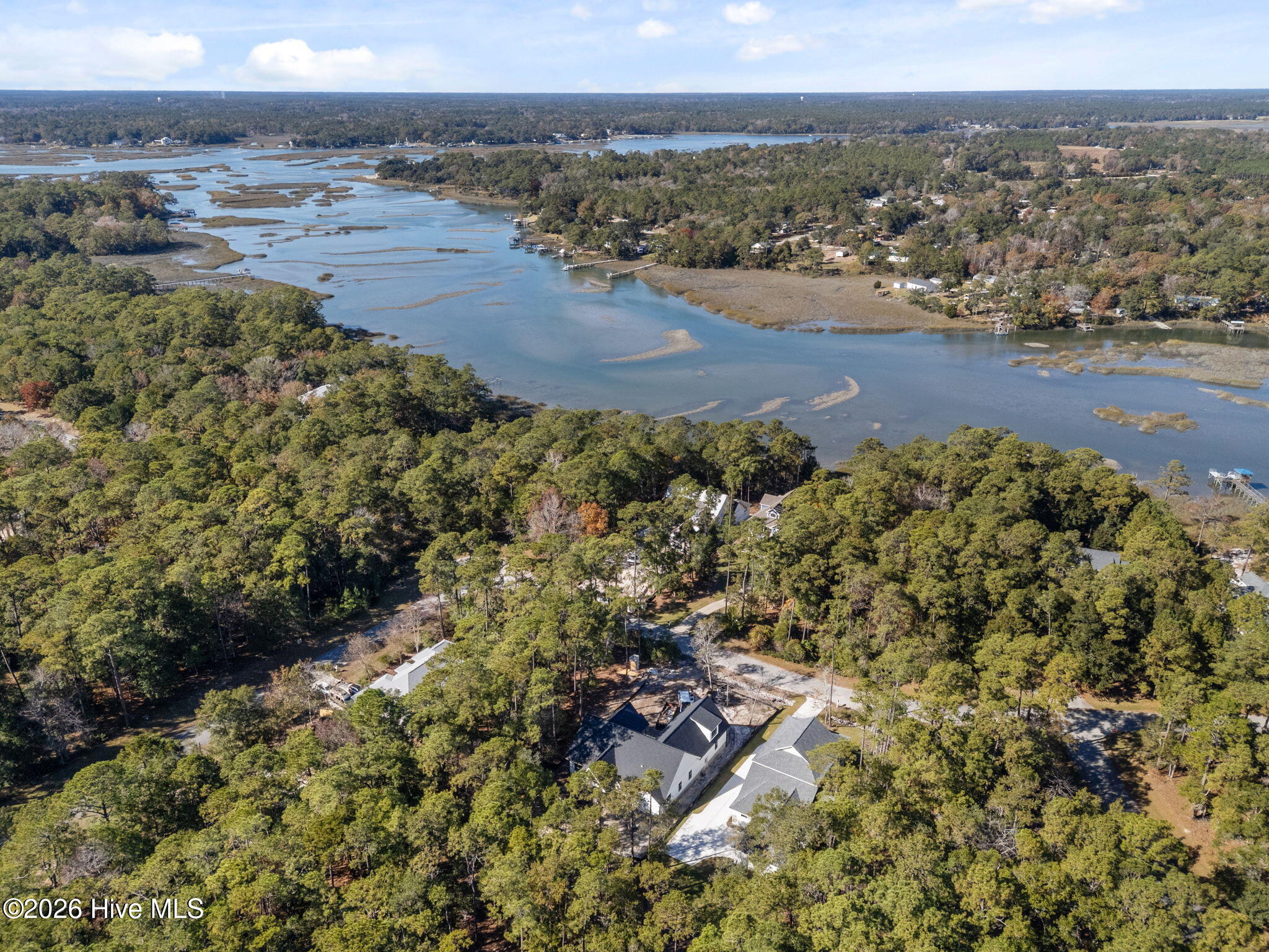 100548925 | Photo 55