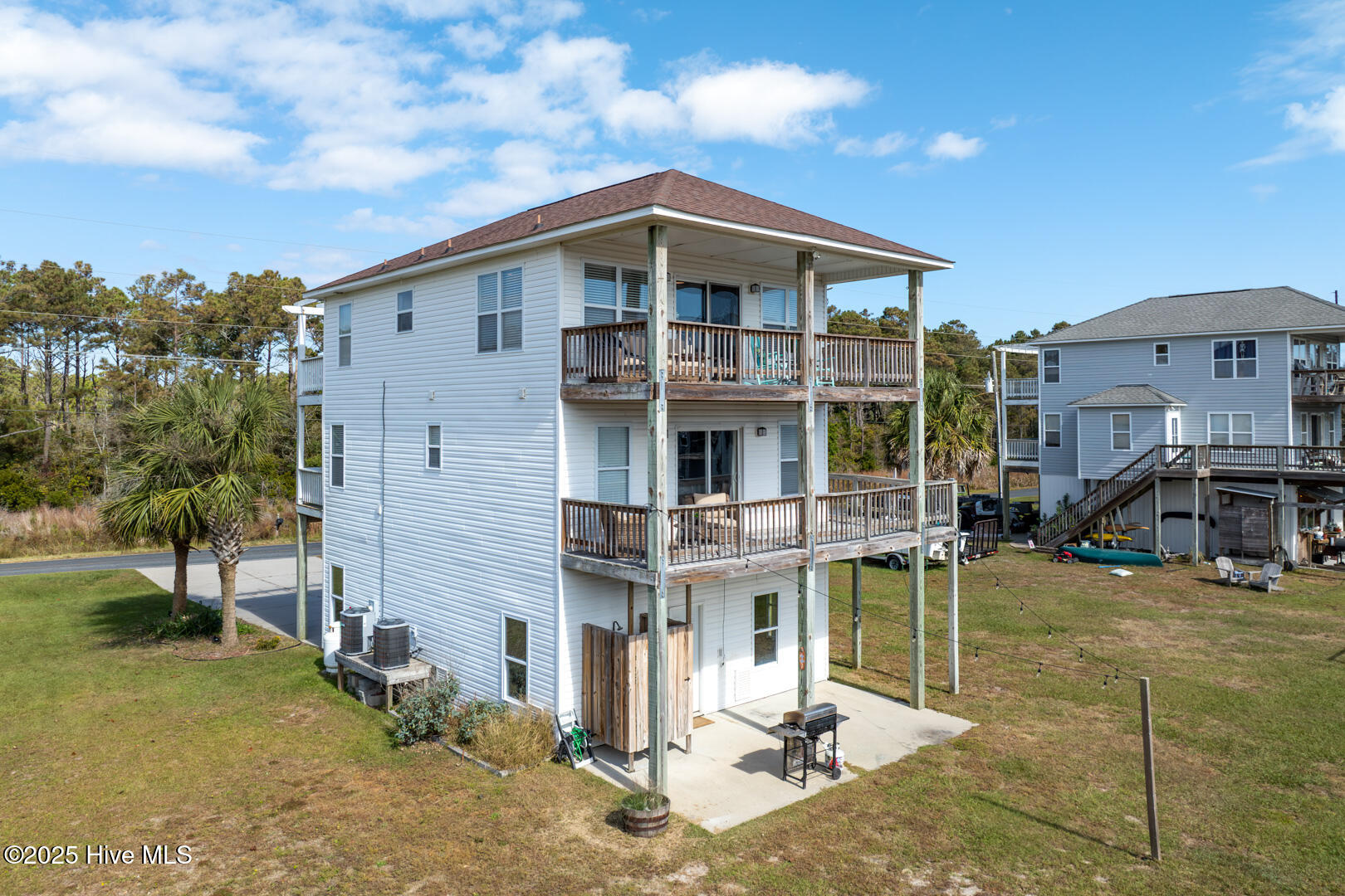 100535257 | Photo 36