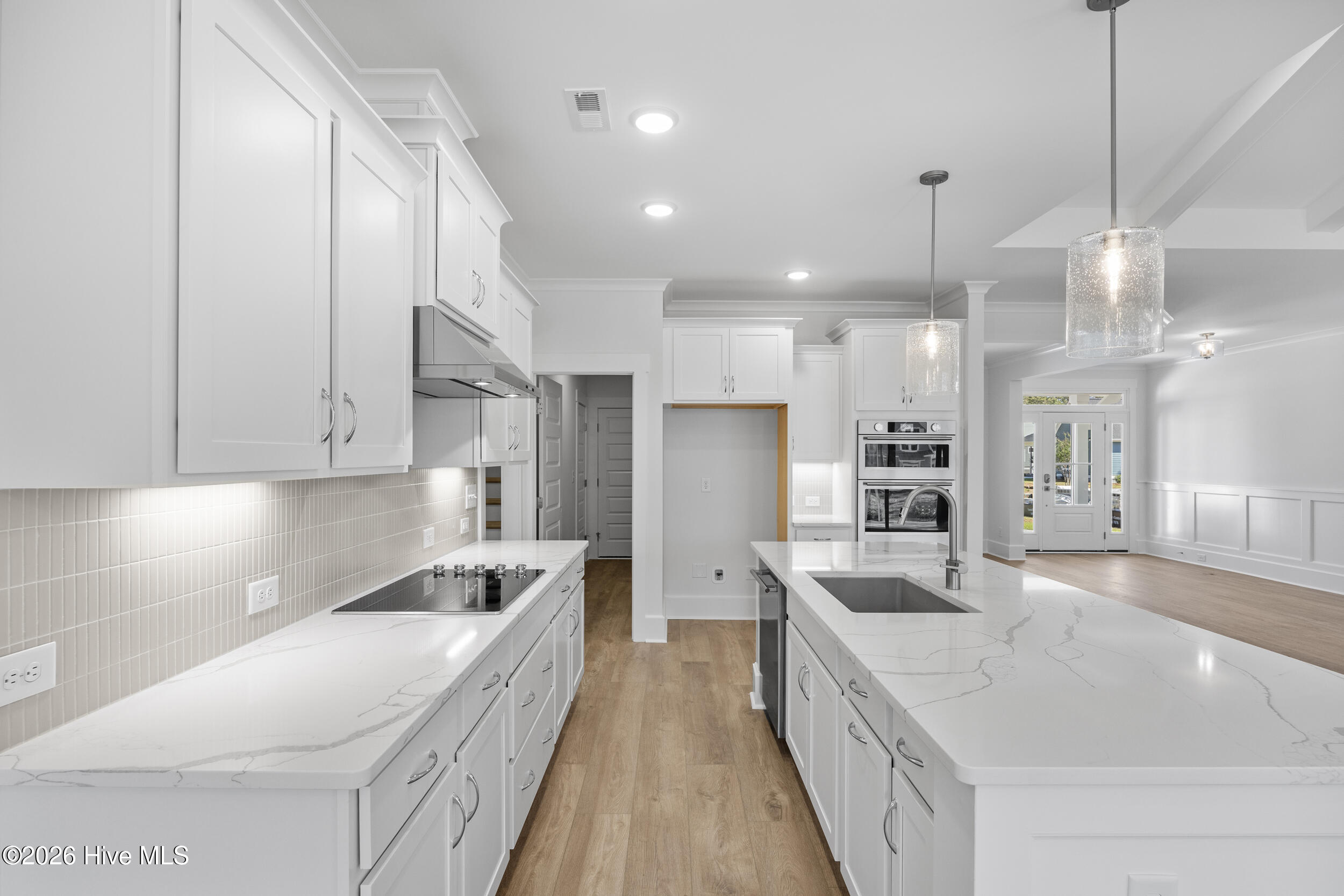 100554696 | Photo 20