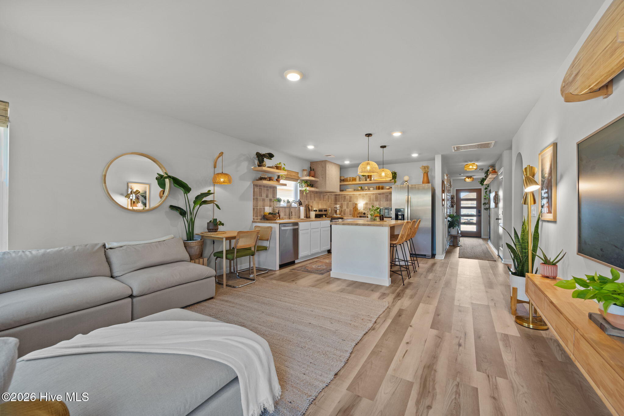 100557518 | Photo 11