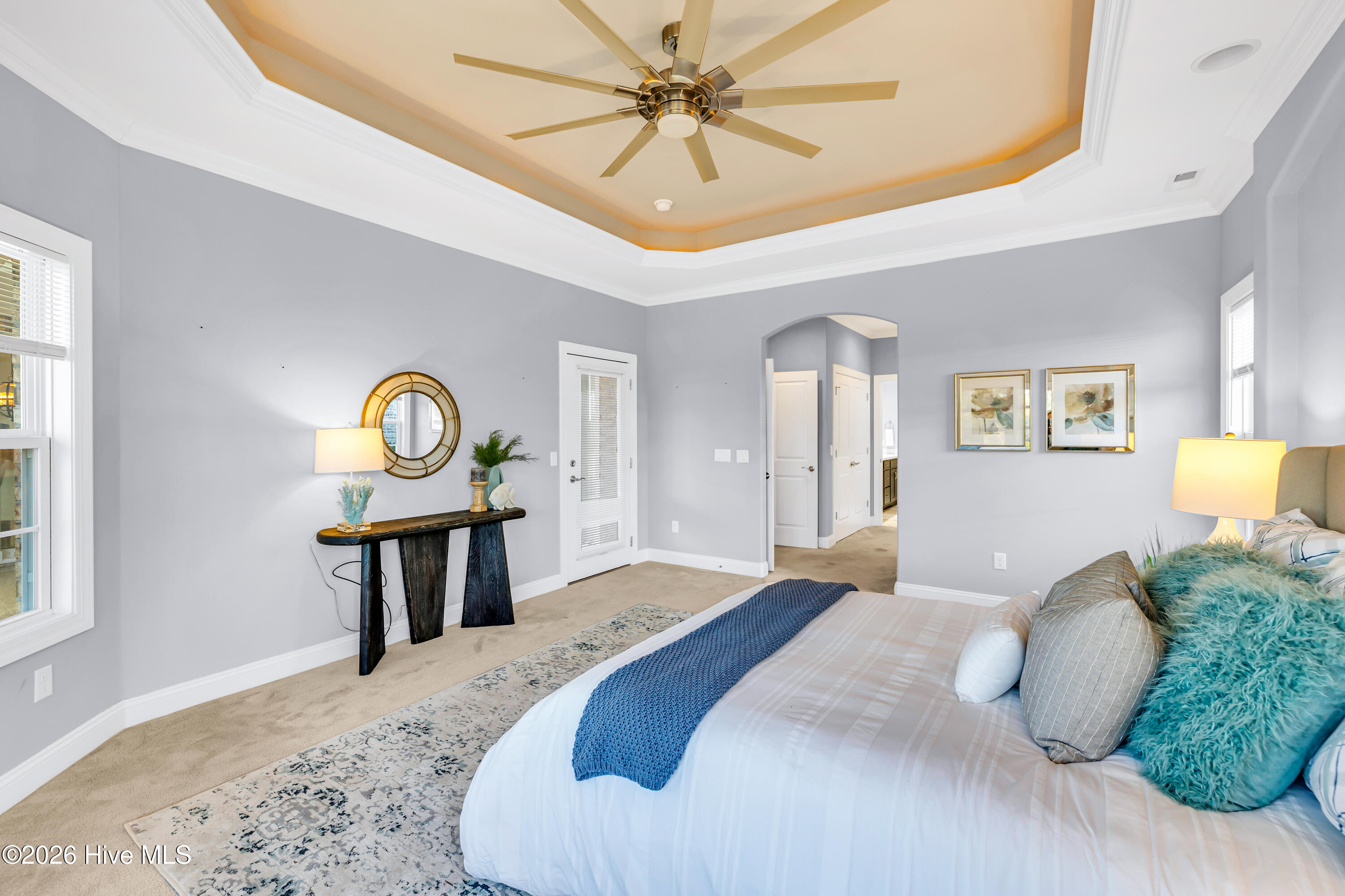 100550205 | Photo 27