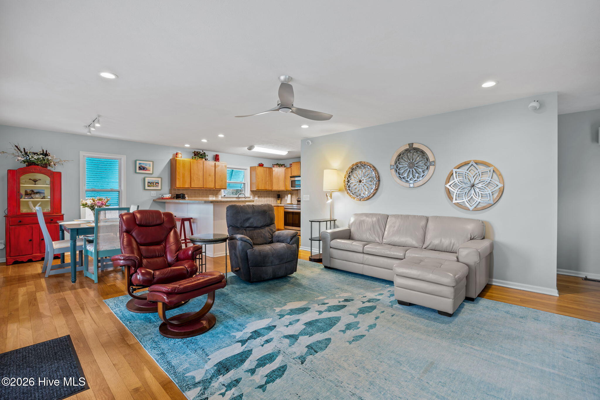 100558416 | Photo 12