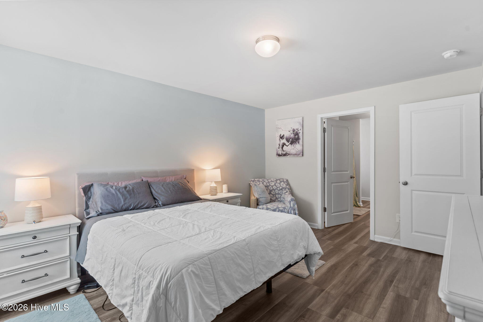 100561212 | Photo 24