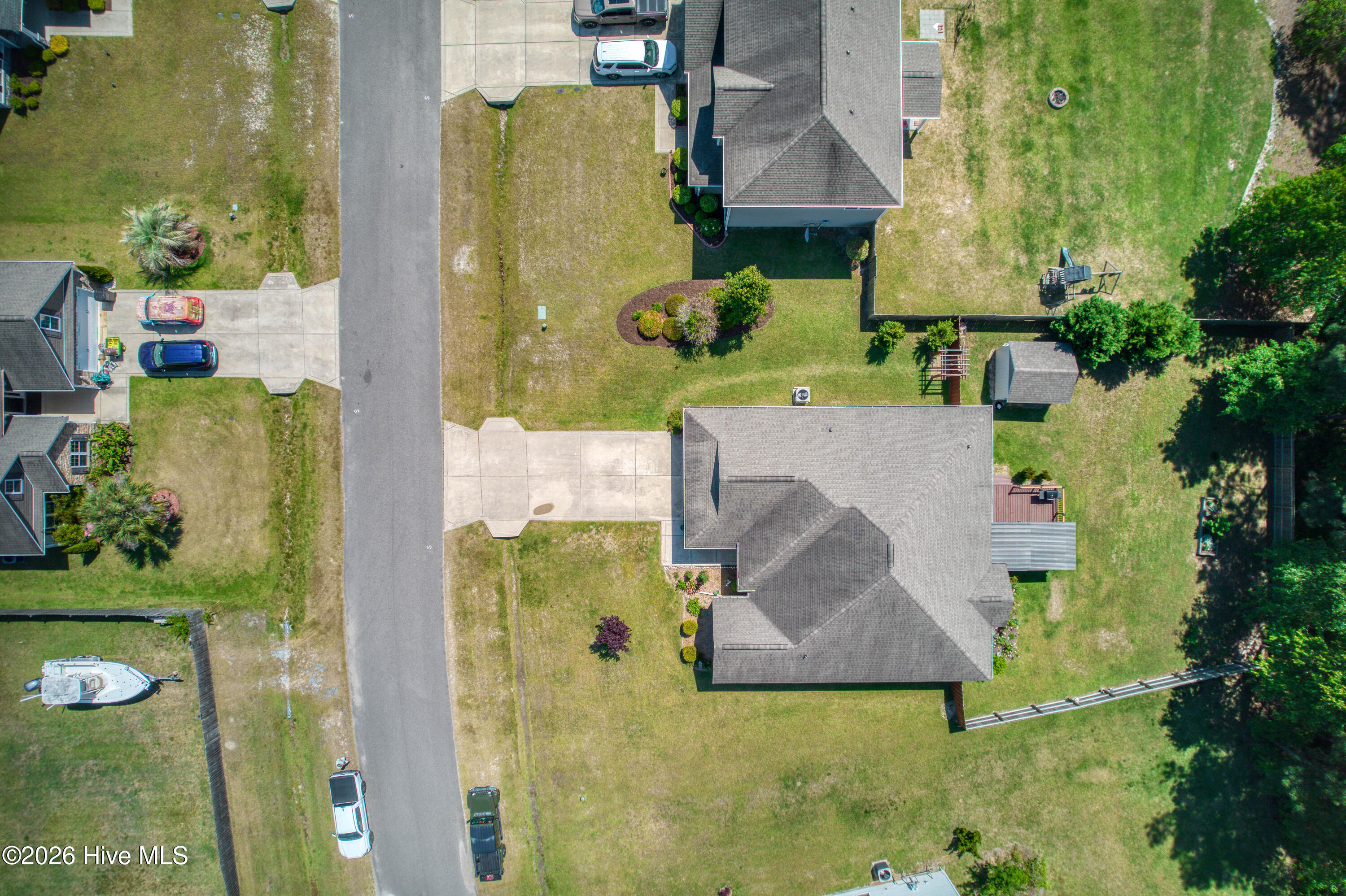 100569286 | Photo 55