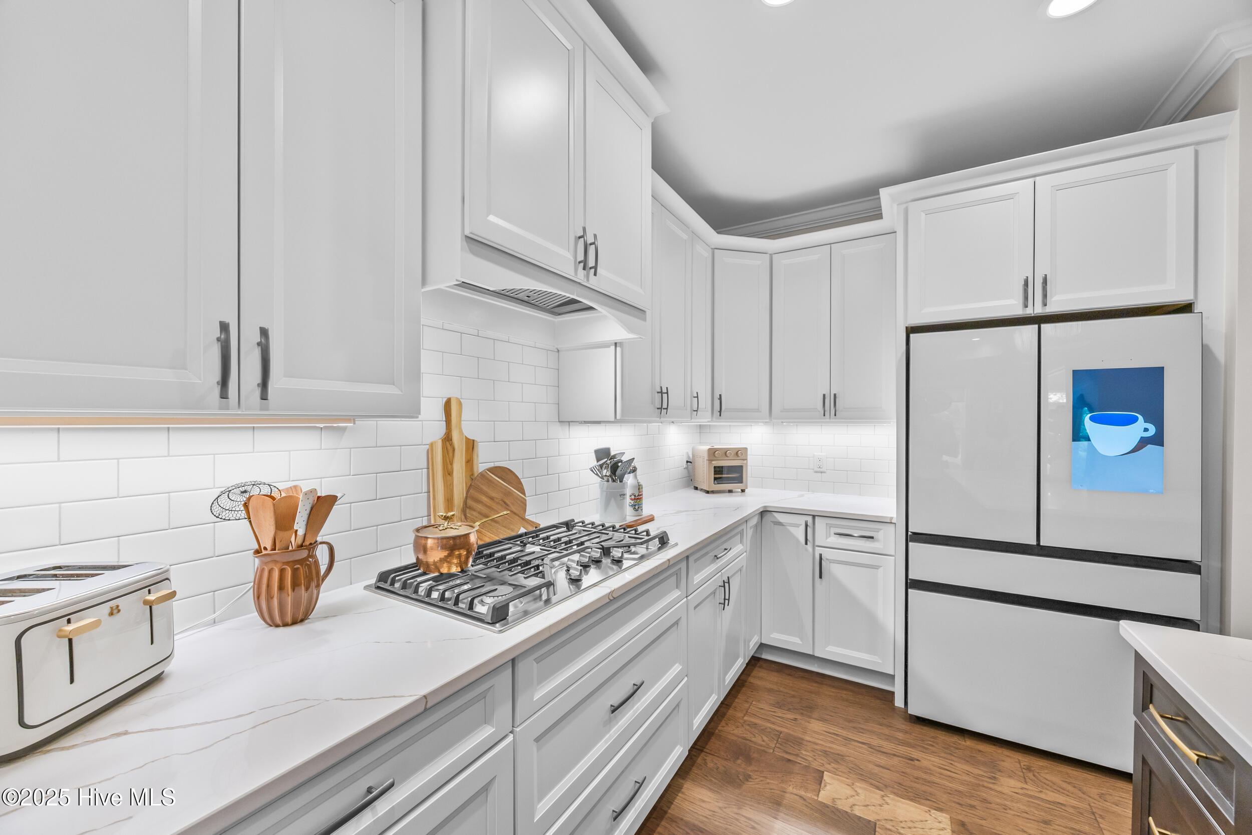 100515249 | Photo 14