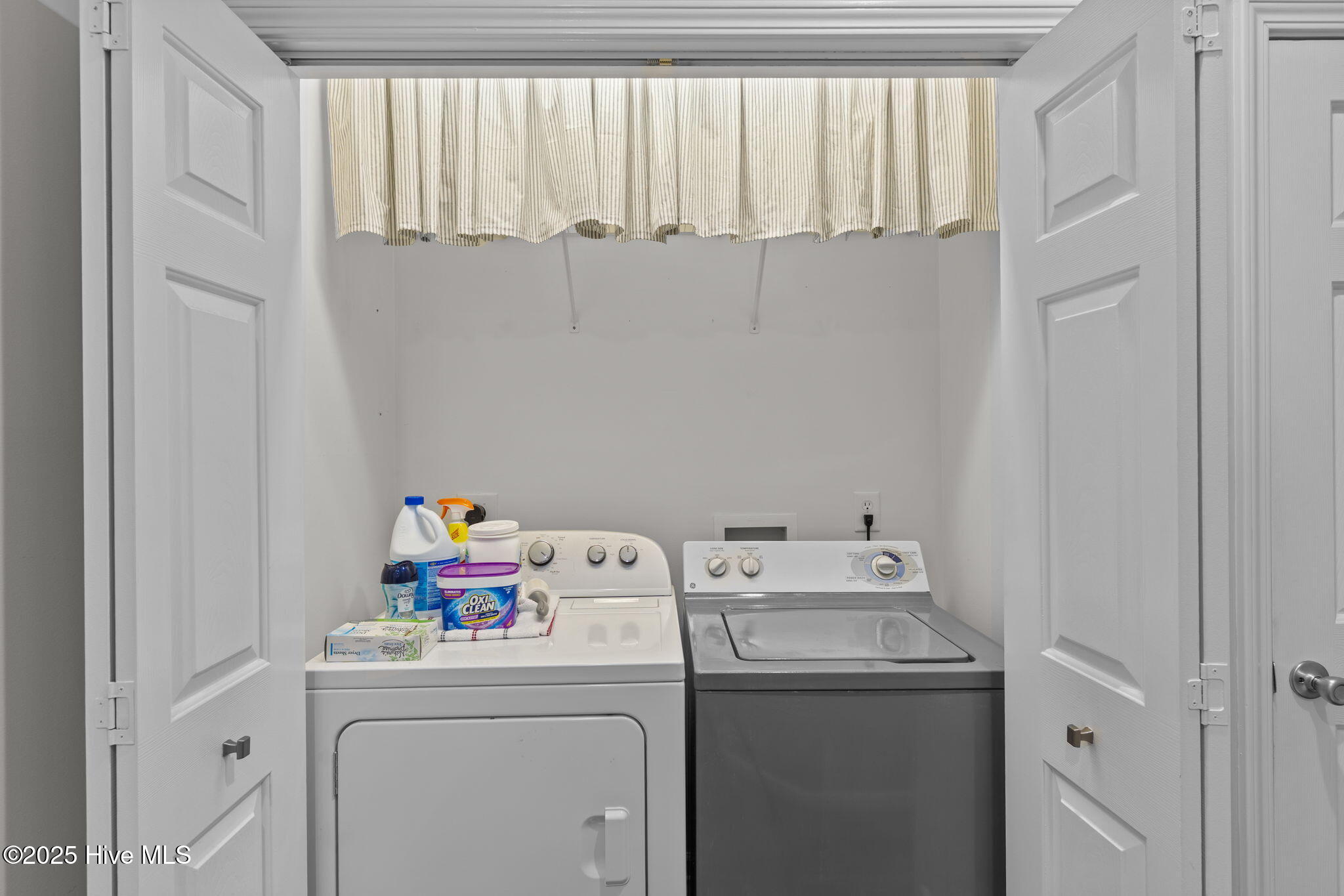 100522397 | Photo 45