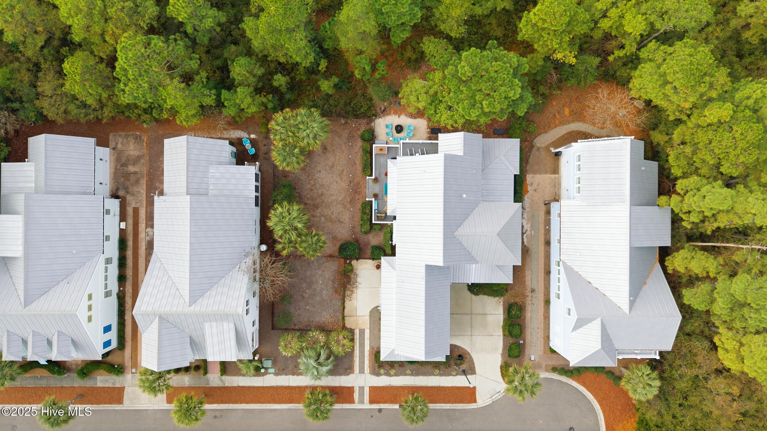 100543179 | Photo 70