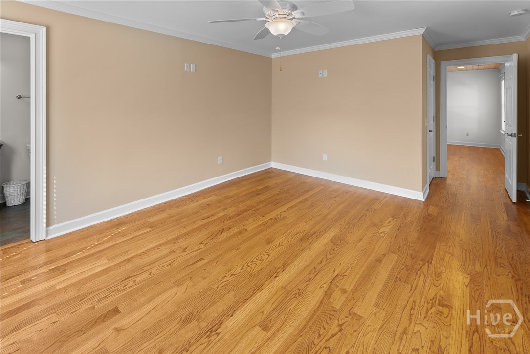Guest bedroom