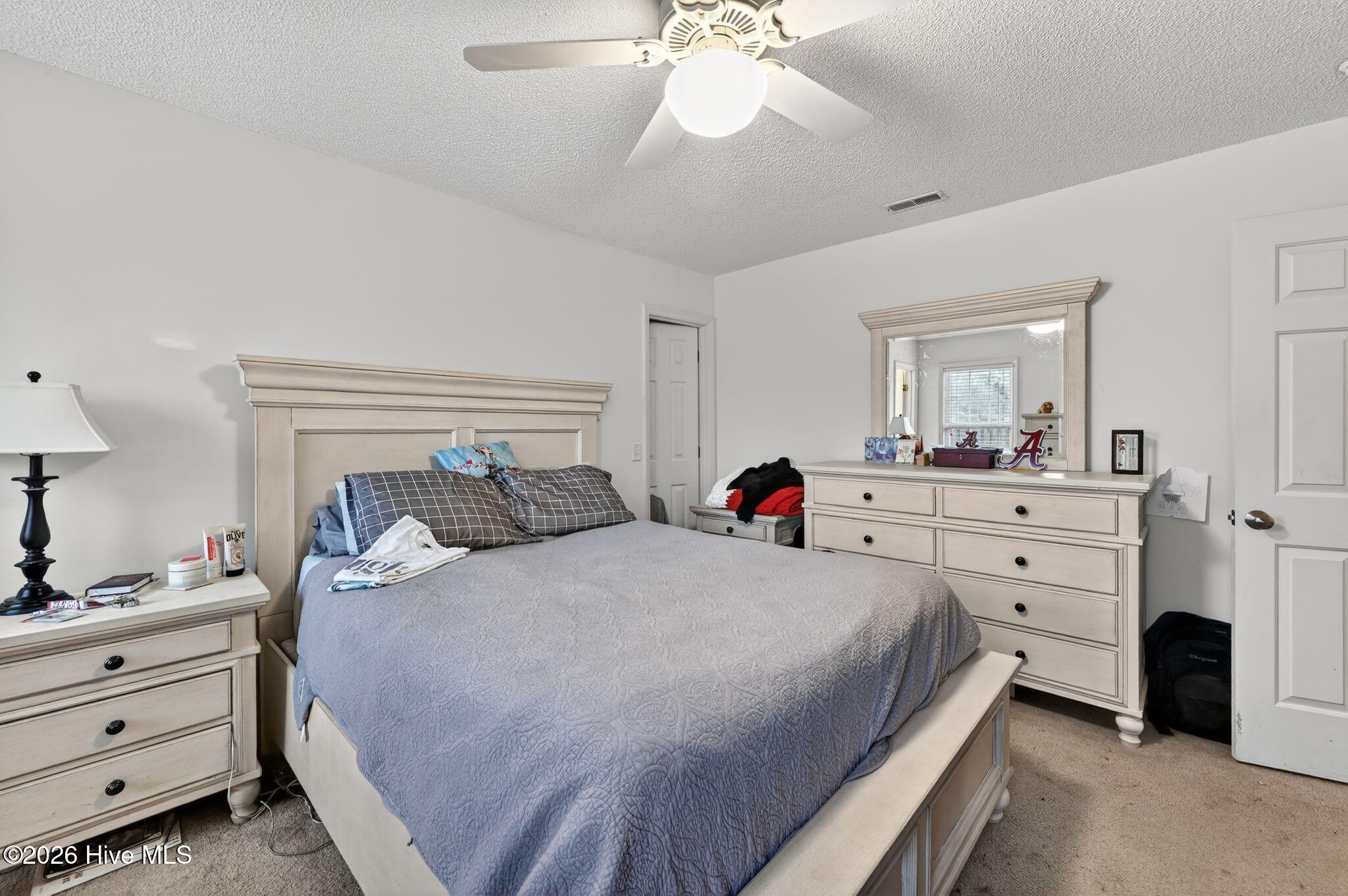 100558774 | Photo 12