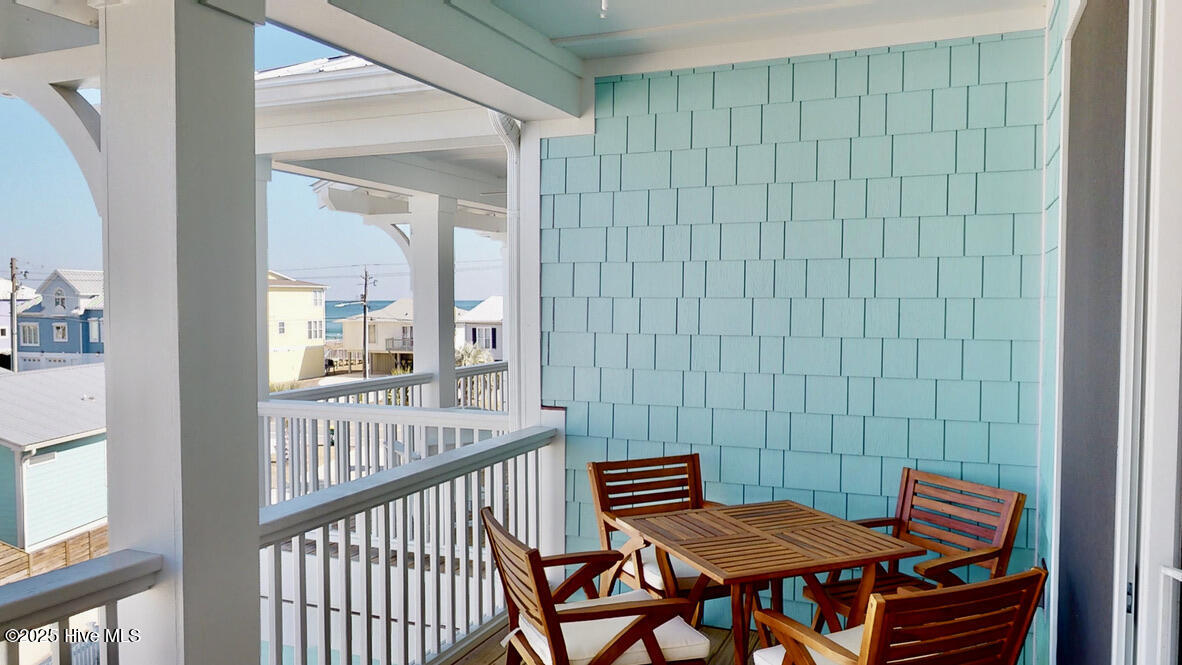 100526180 | Photo 14