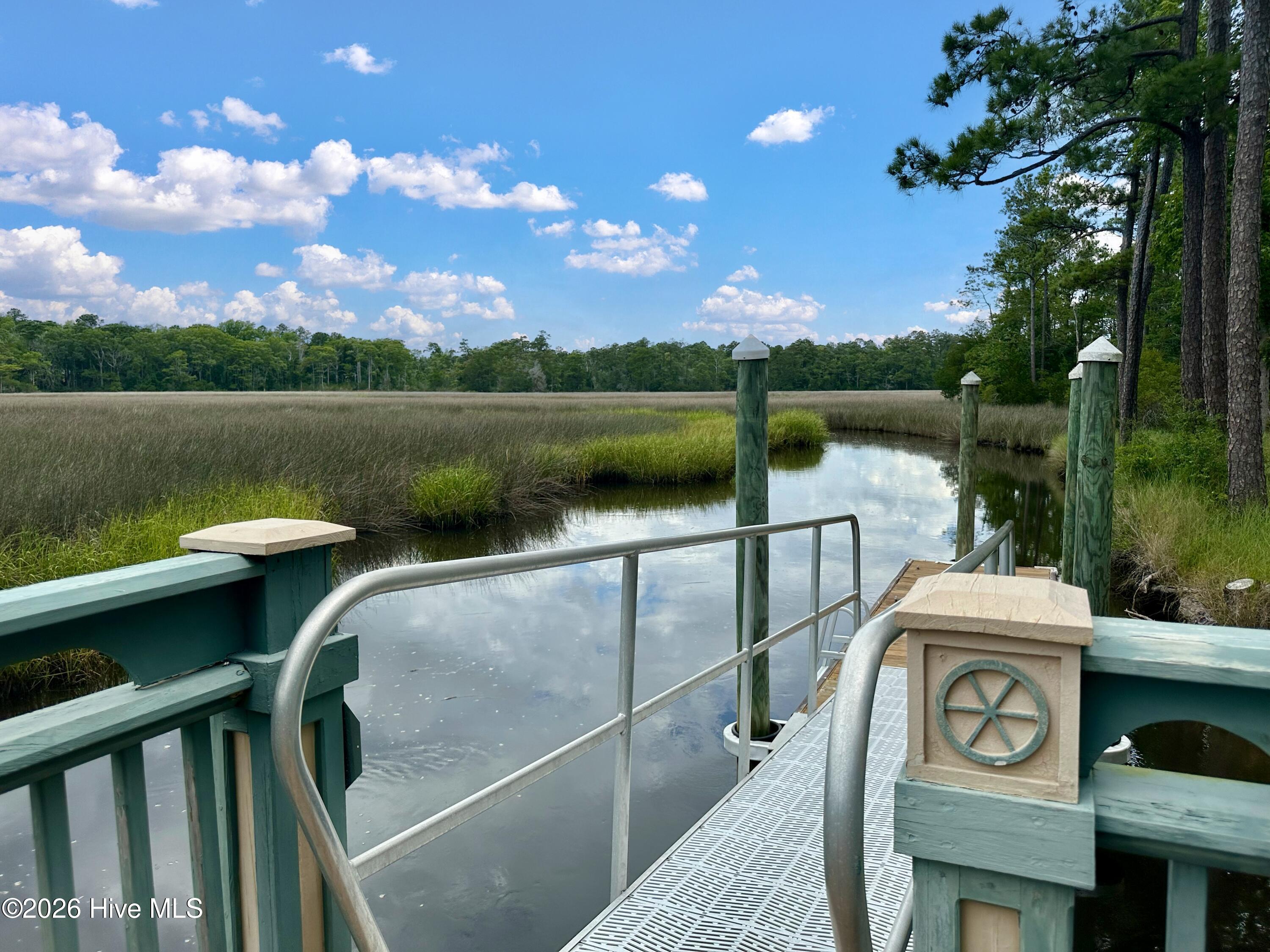 100567329 | Photo 14