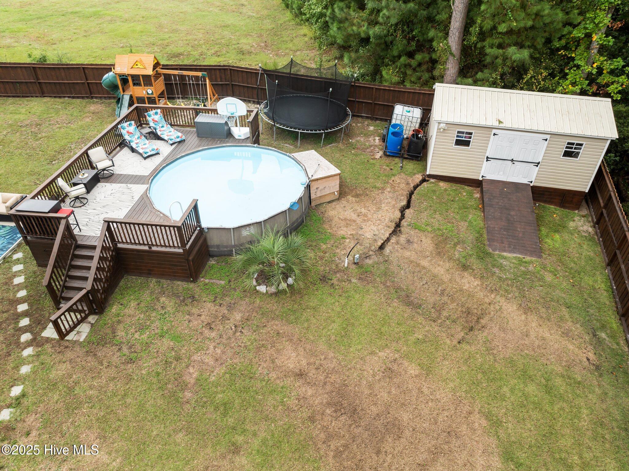 100544297 | Photo 36