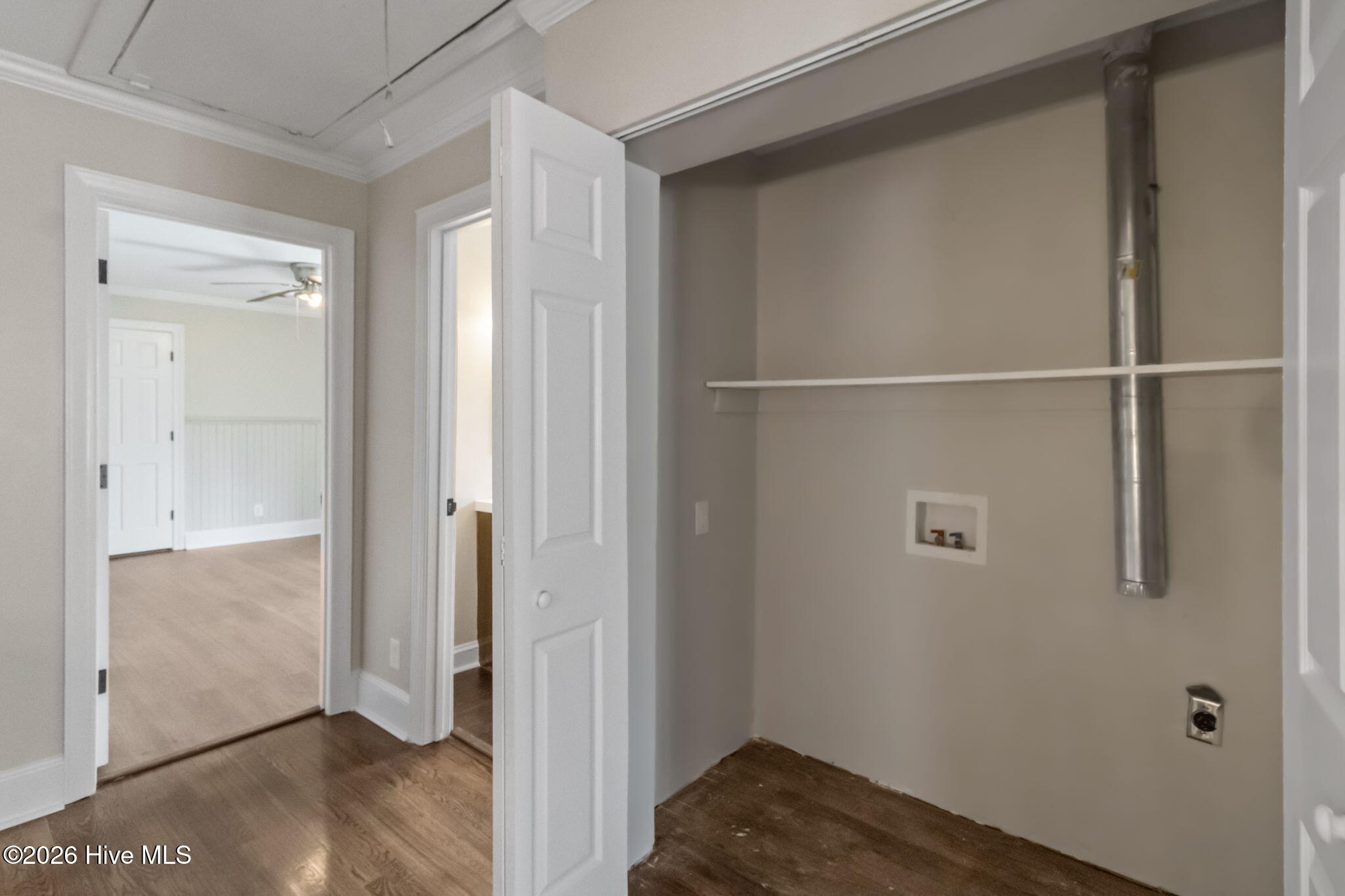 100560043 | Photo 27